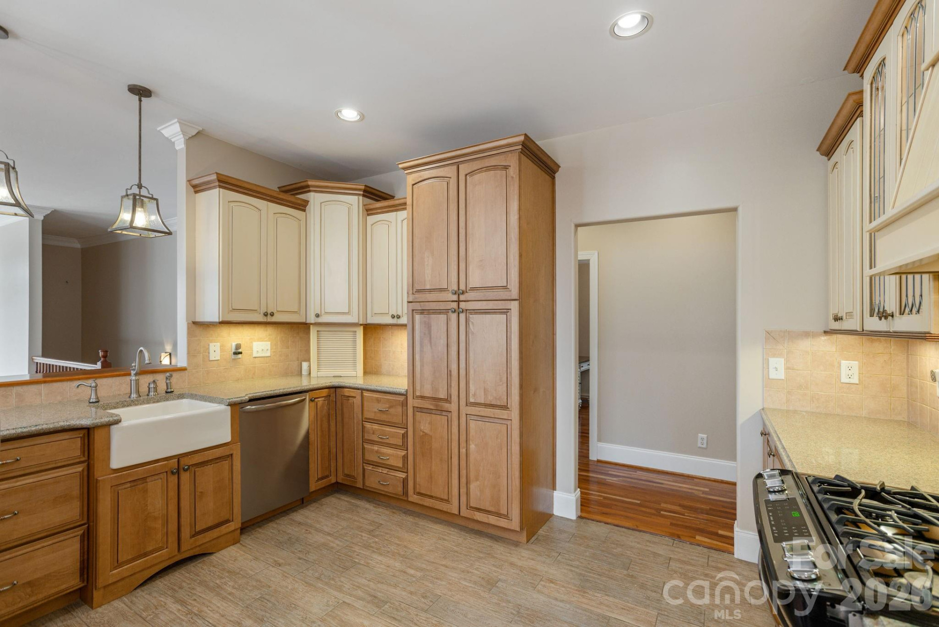 16 WINTERBERRY Drive - Photo 17