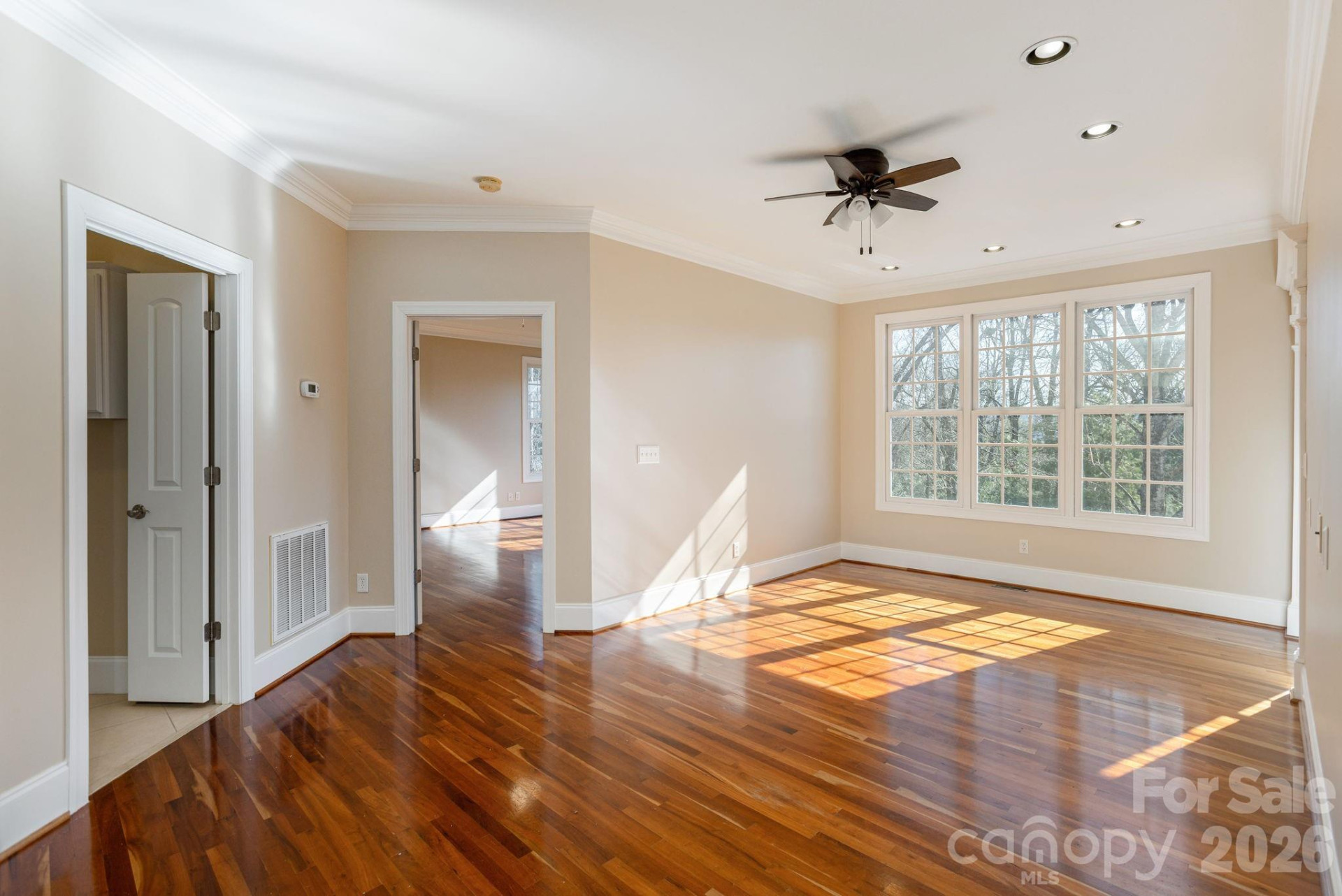 16 WINTERBERRY Drive - Photo 18