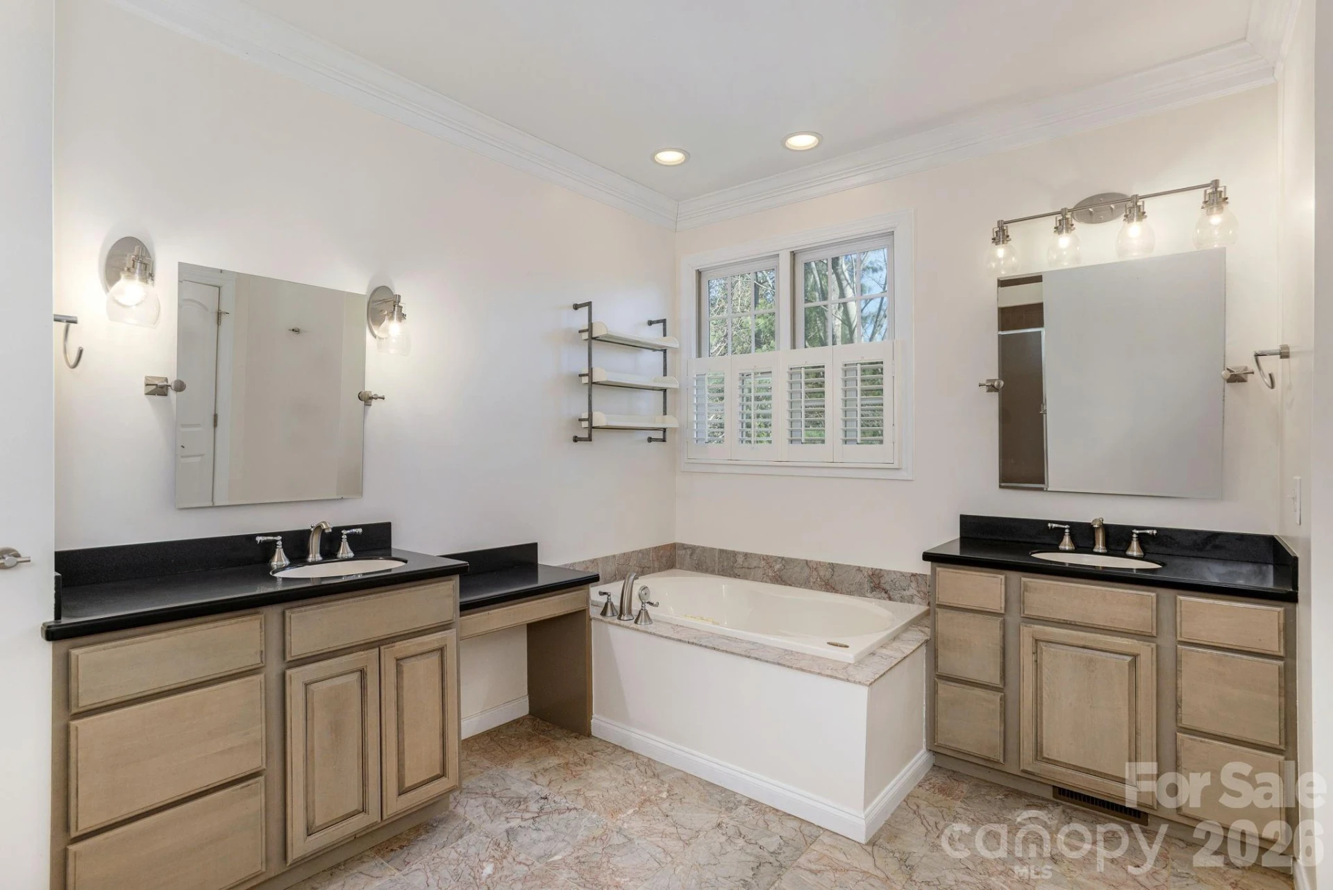 16 WINTERBERRY Drive - Photo 23