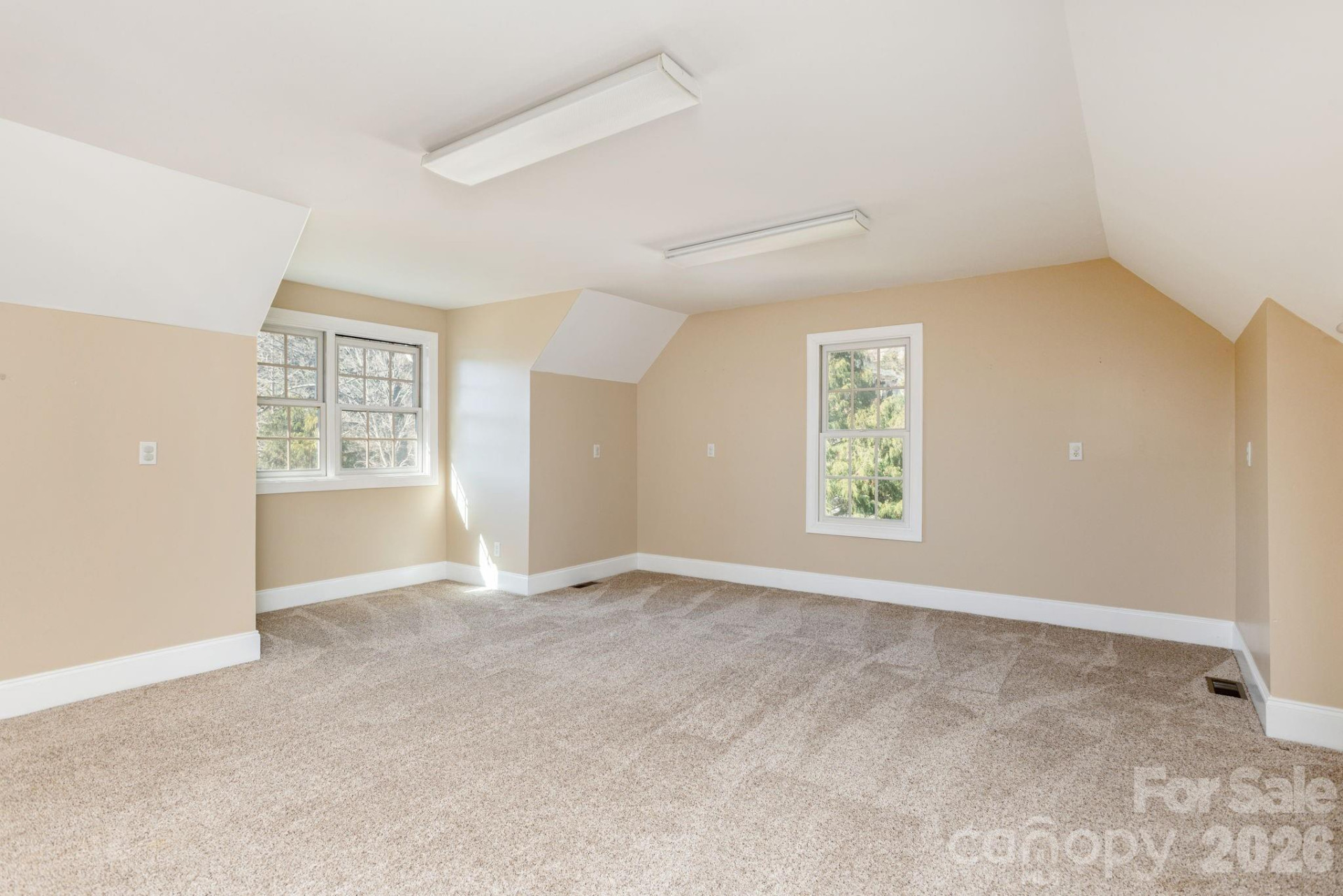 16 WINTERBERRY Drive - Photo 36