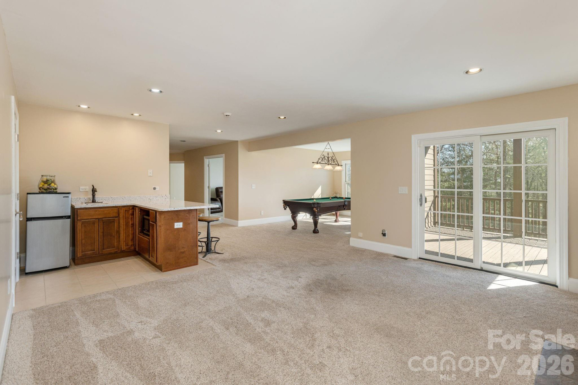 16 WINTERBERRY Drive - Photo 37