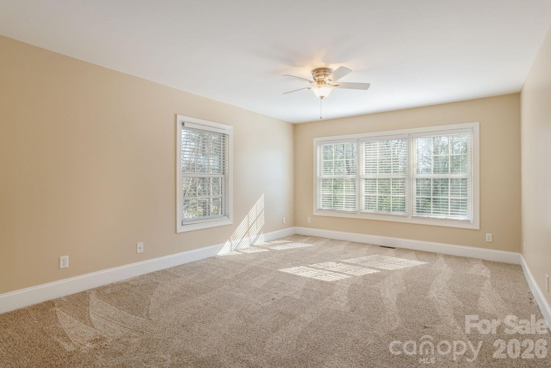 16 WINTERBERRY Drive - Photo 42