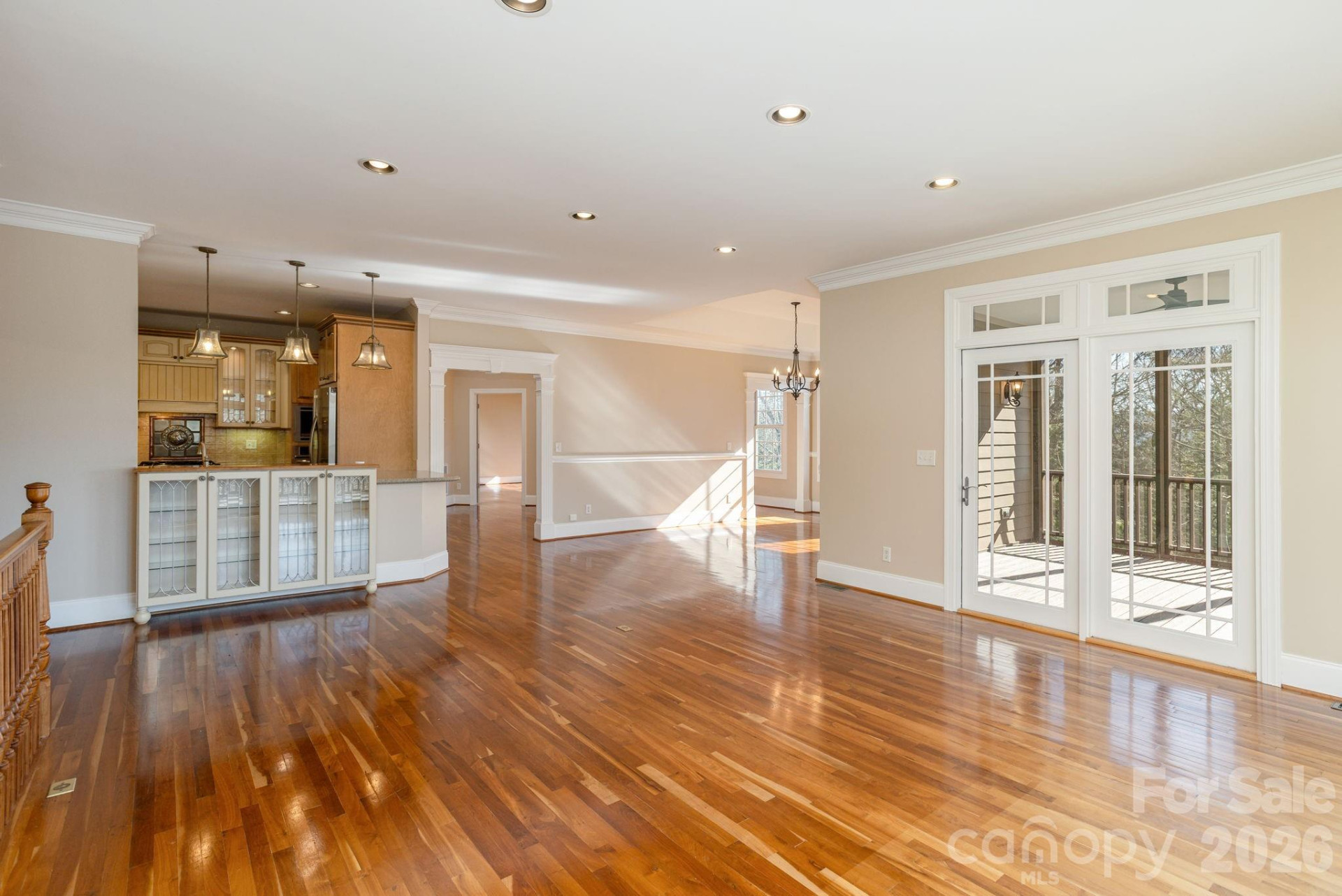 16 WINTERBERRY Drive - Photo 7