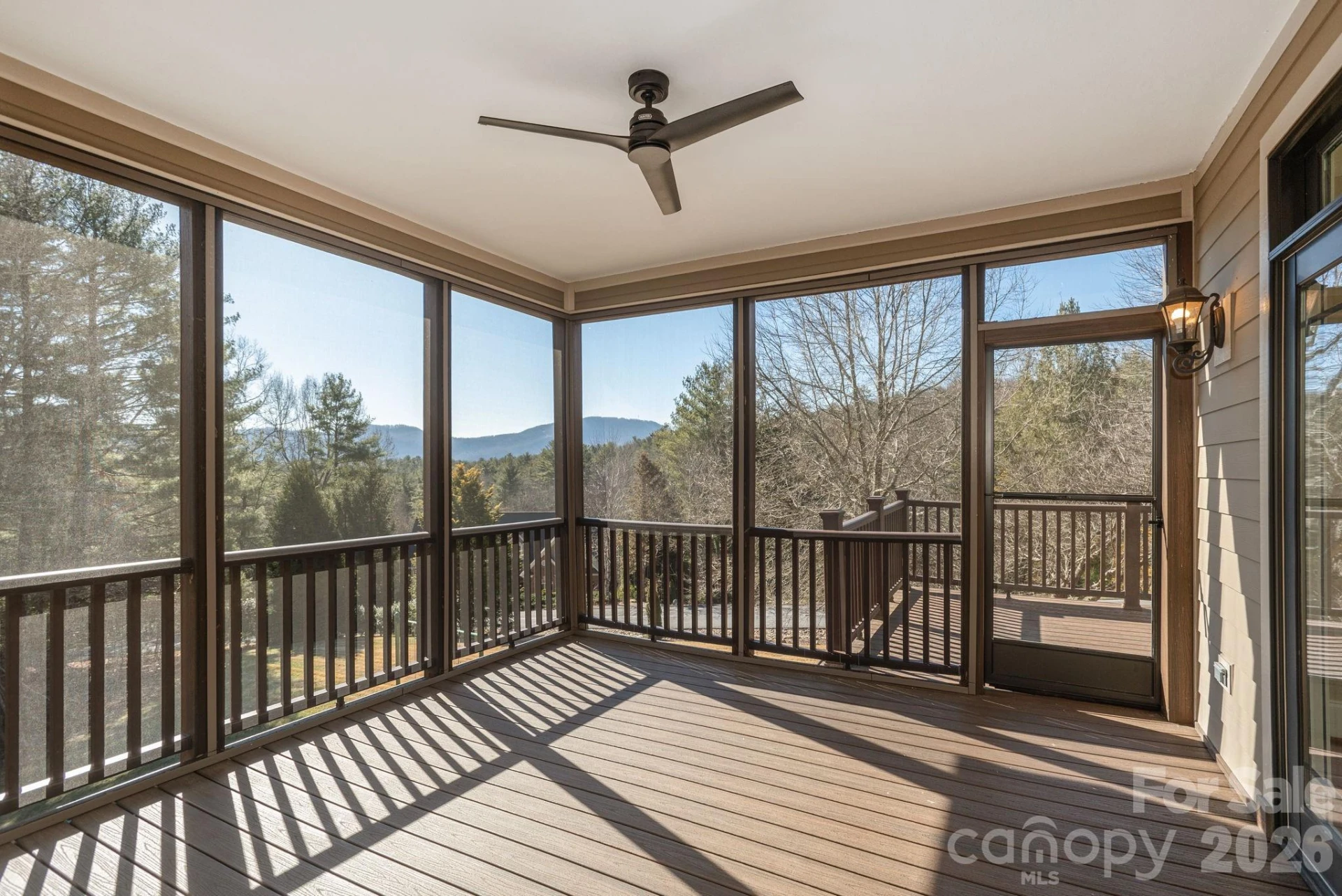 16 WINTERBERRY Drive - Photo 9