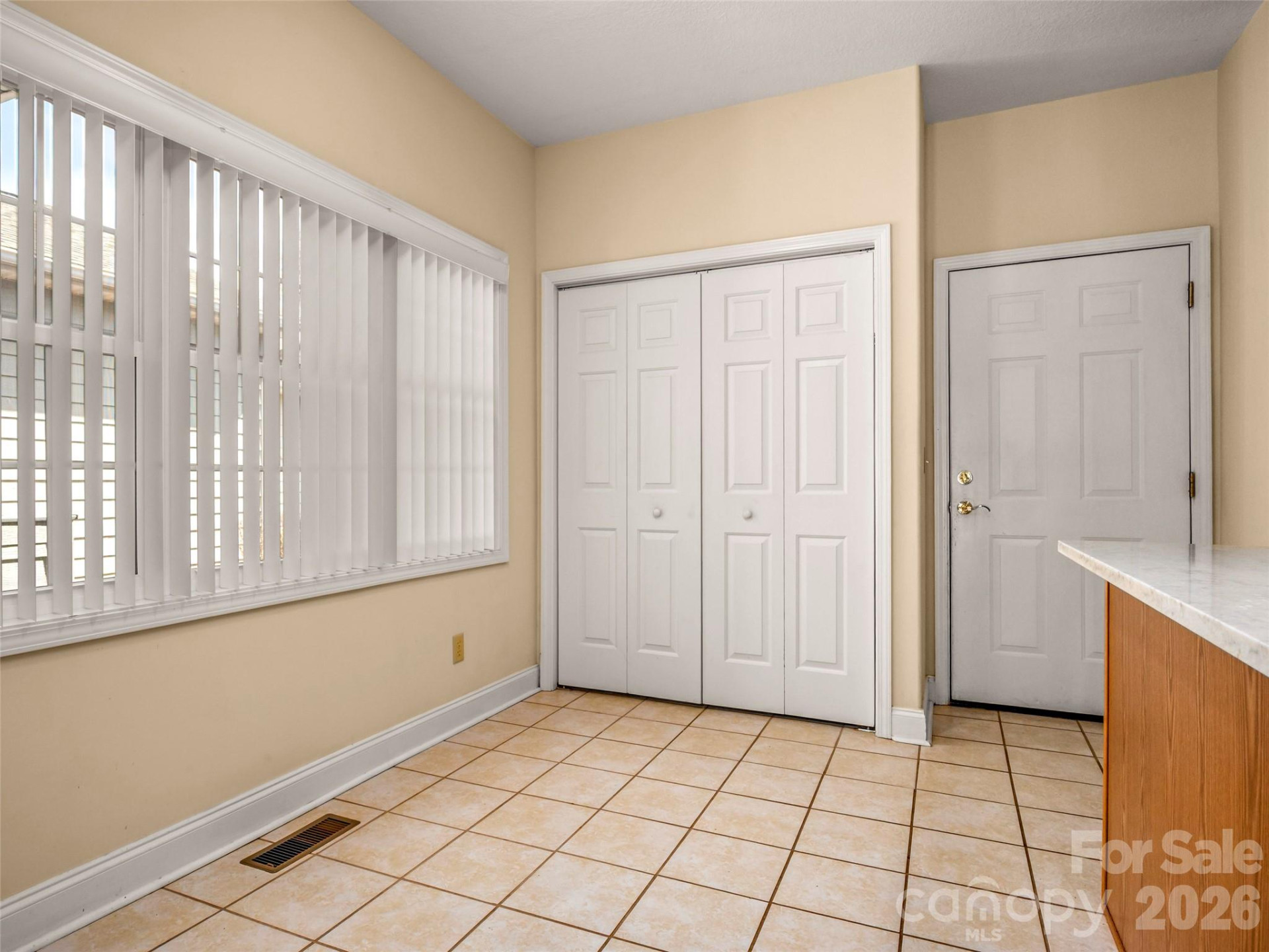 21 Holiday Drive - Photo 14