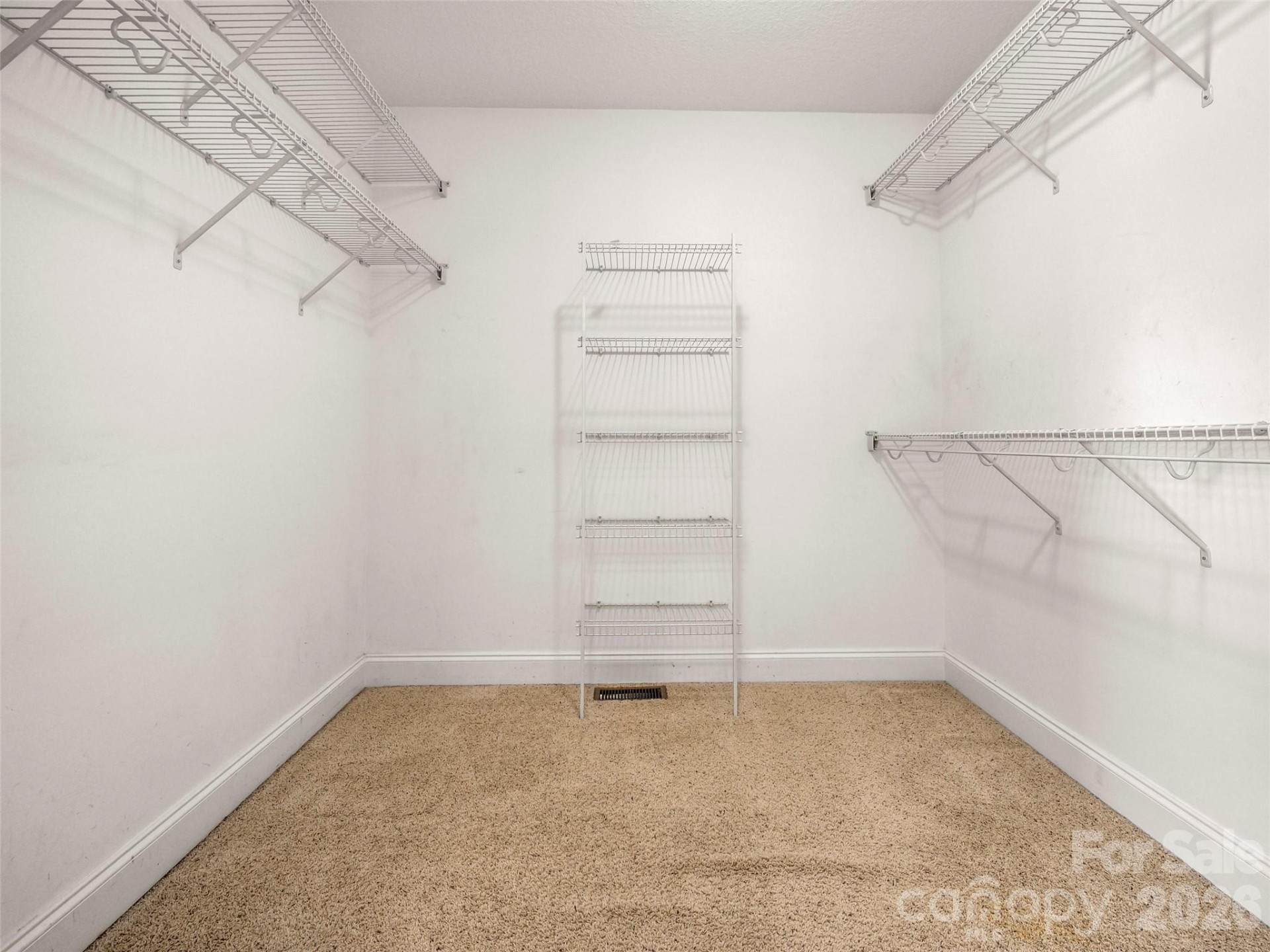 21 Holiday Drive - Photo 32