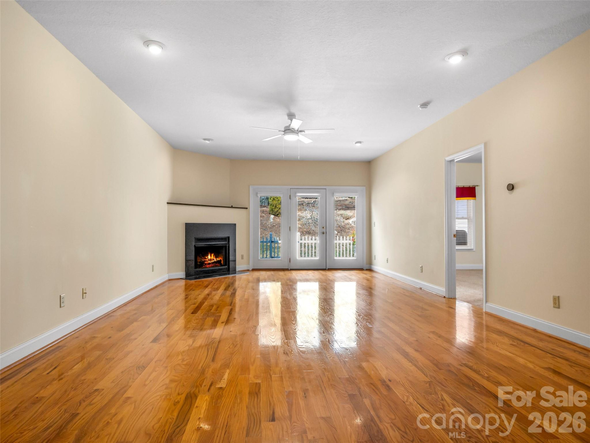 21 Holiday Drive - Photo 9