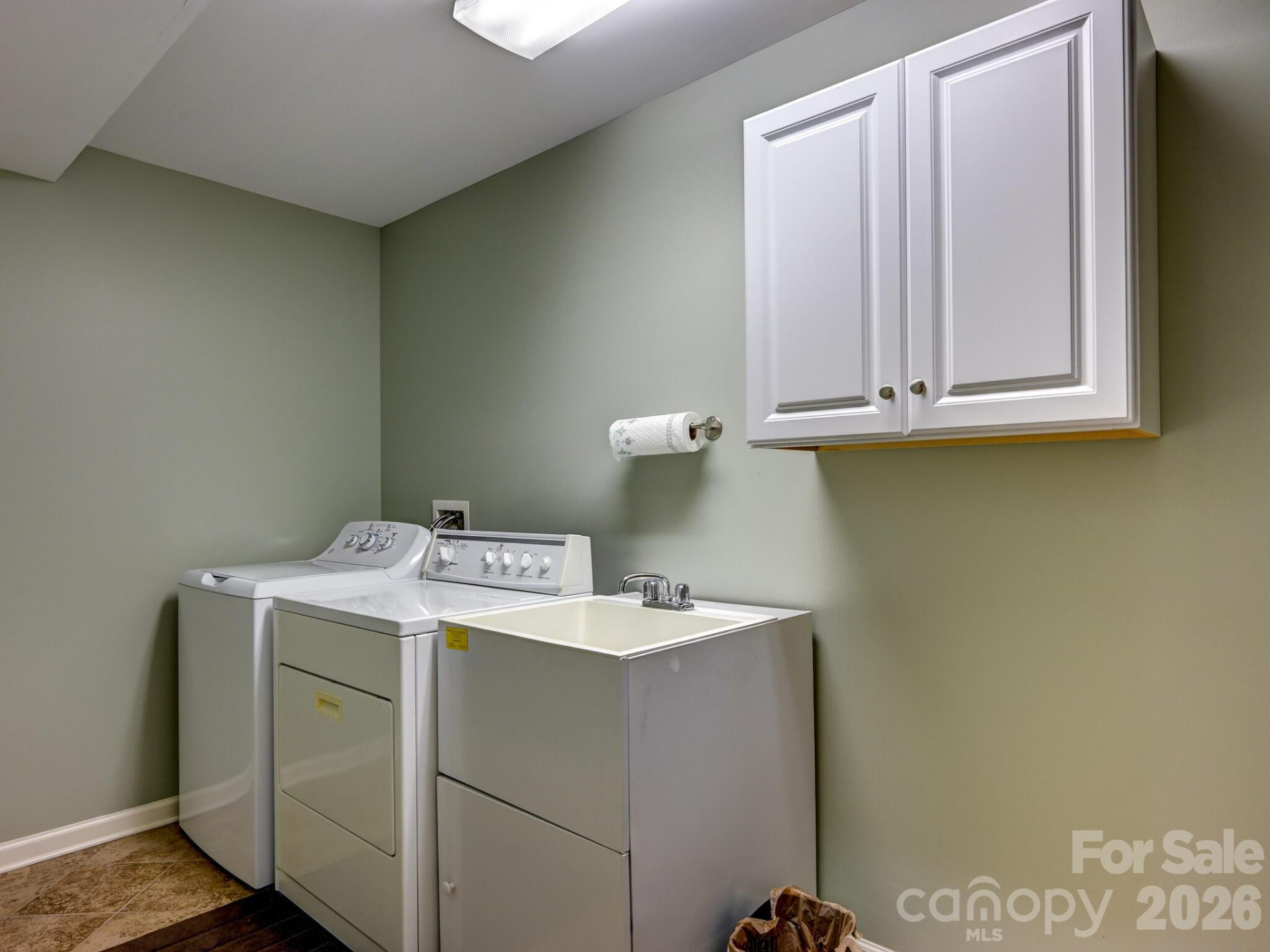 2208 Cumming Woods Lane - Photo 31