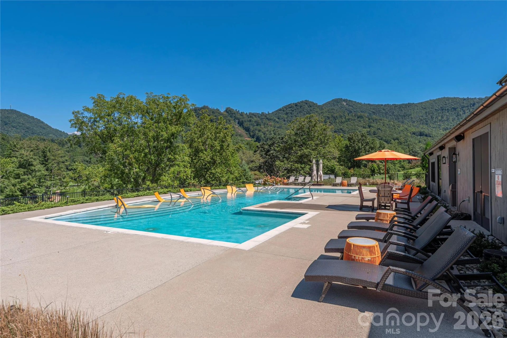1345 Country Club Drive - Photo 24