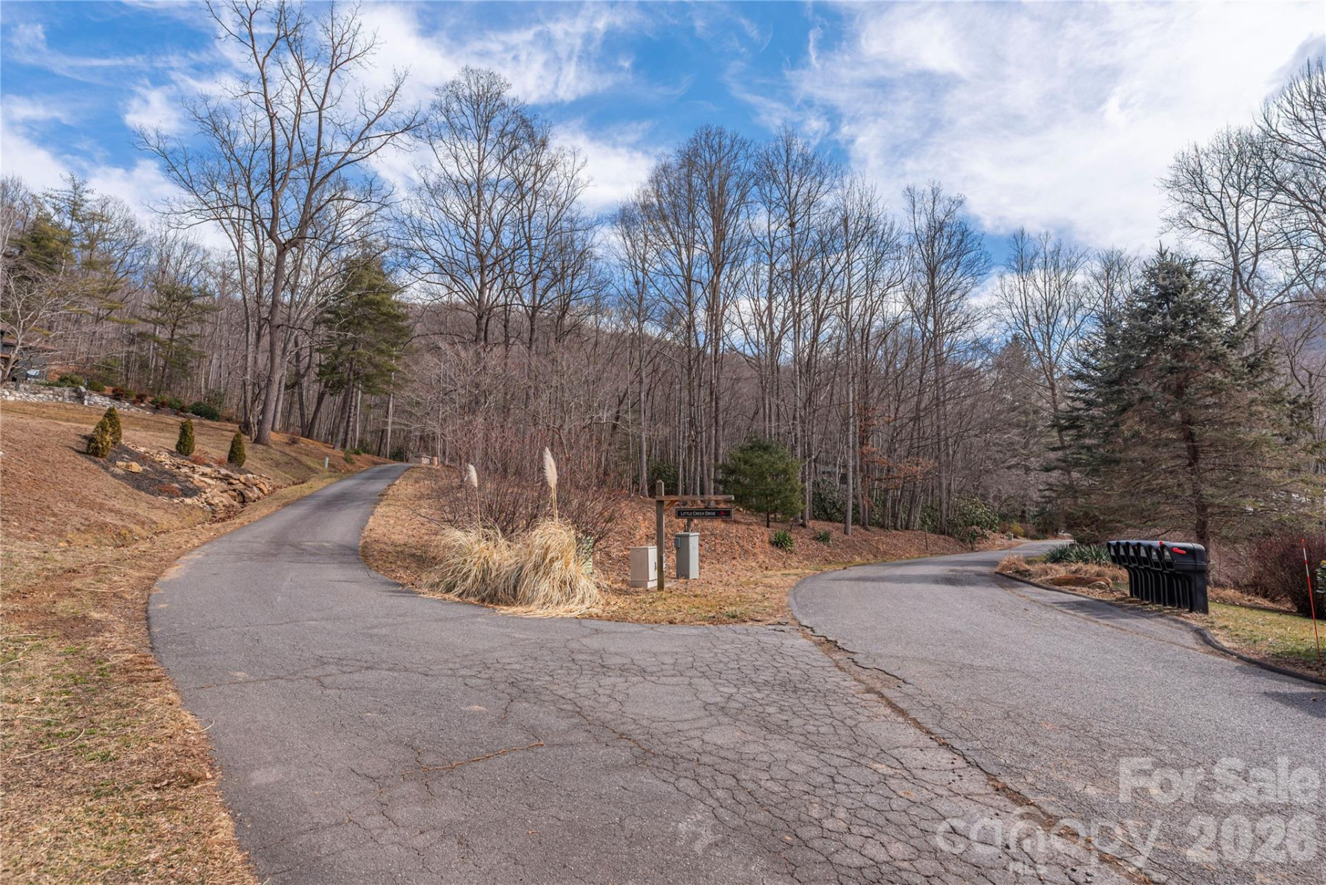 1345 Country Club Drive - Photo 6