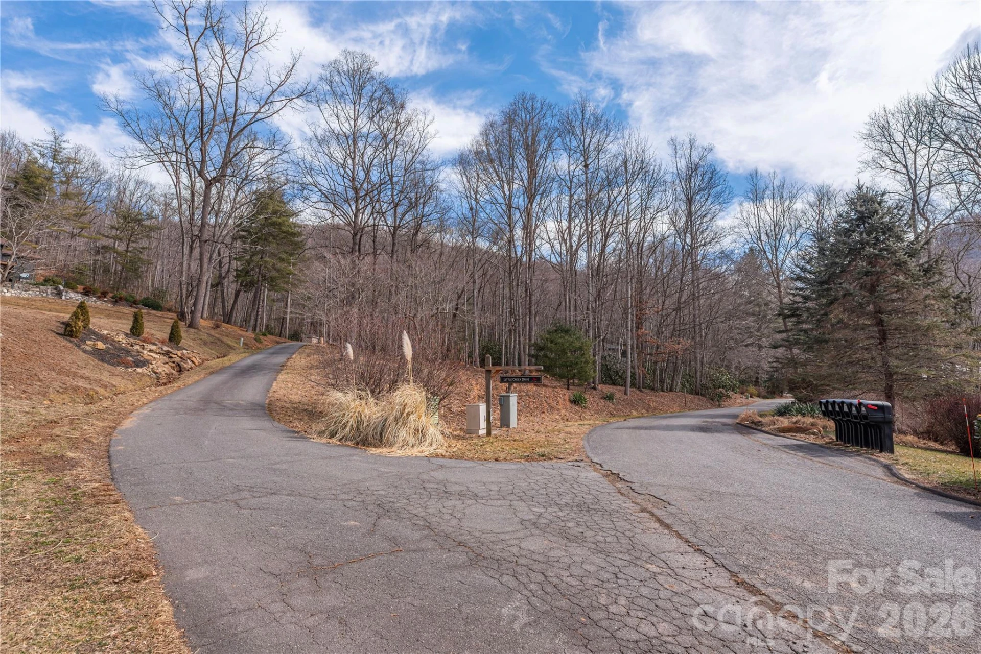 1345 Country Club Drive - Photo 6