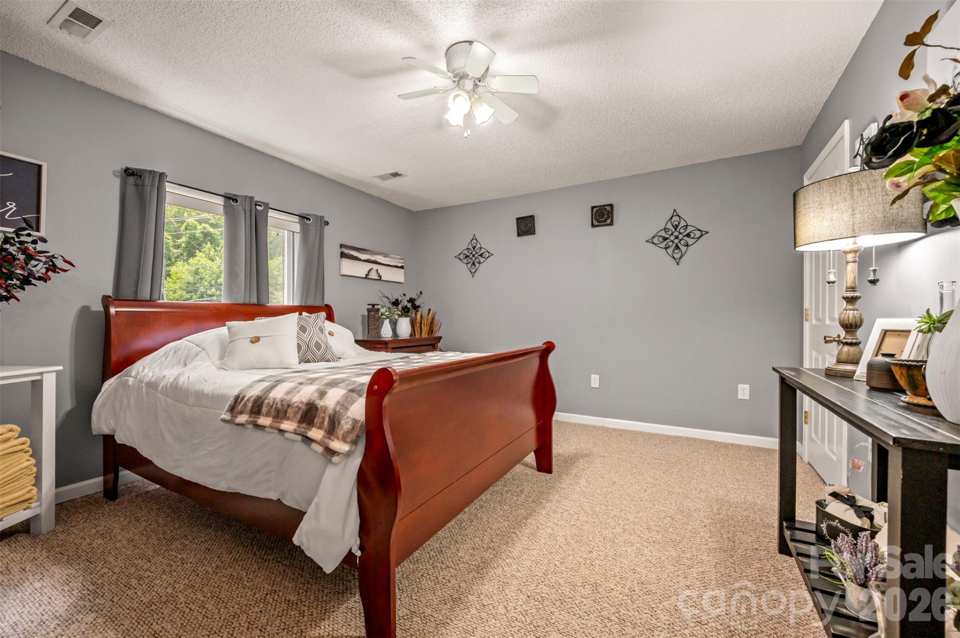 1840 Memorial Highway - Photo 18