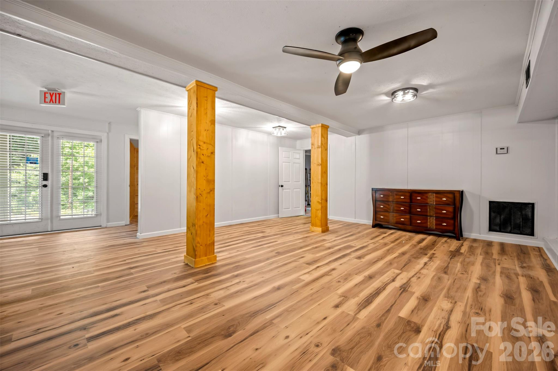 1840 Memorial Highway - Photo 25