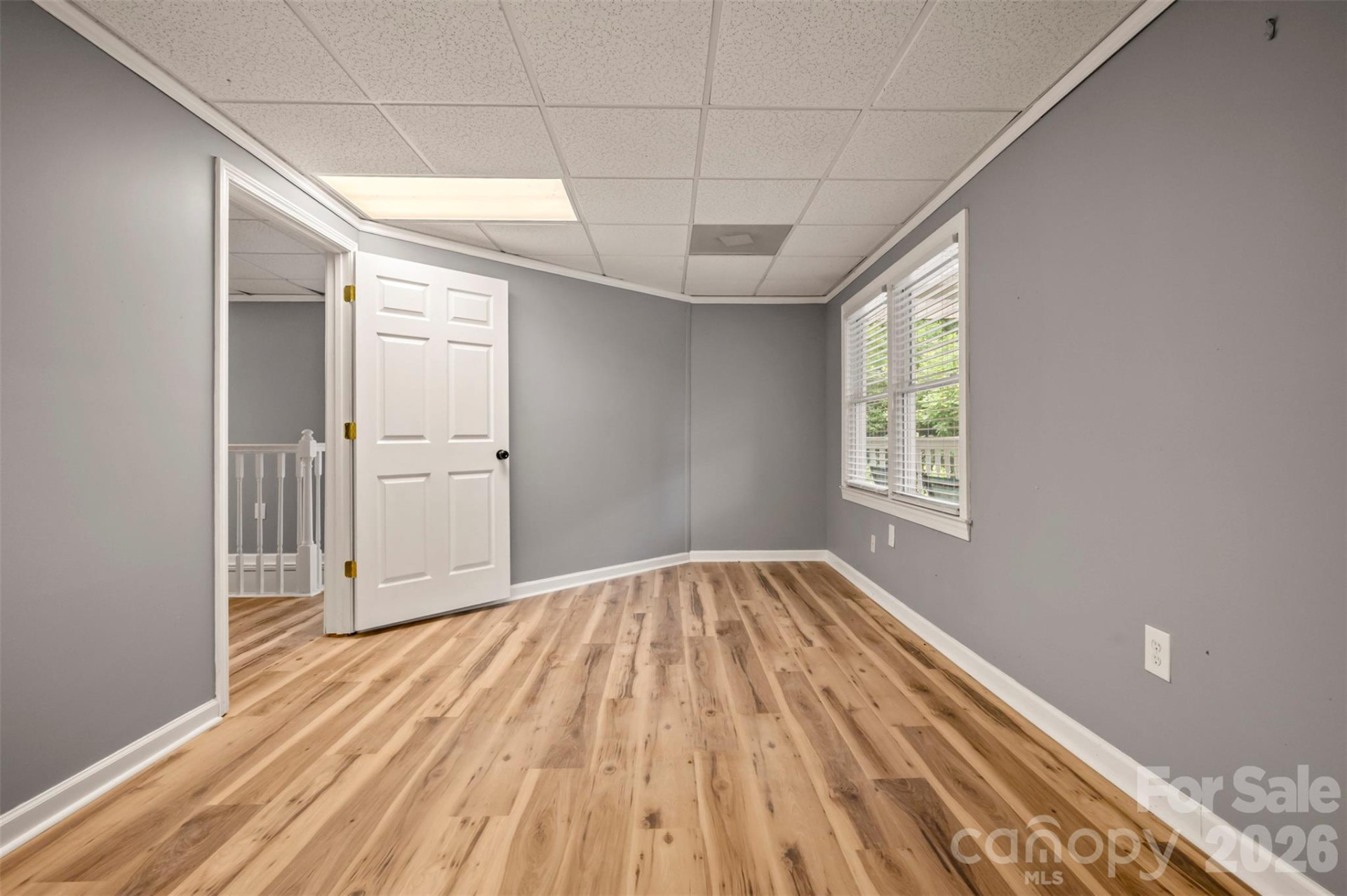 1840 Memorial Highway - Photo 32