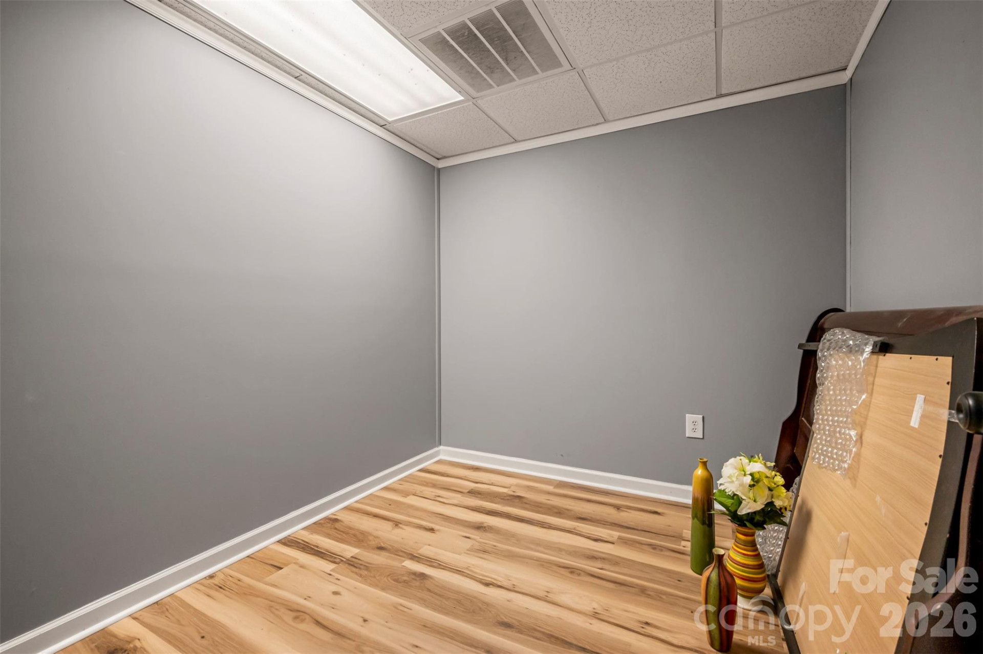 1840 Memorial Highway - Photo 34