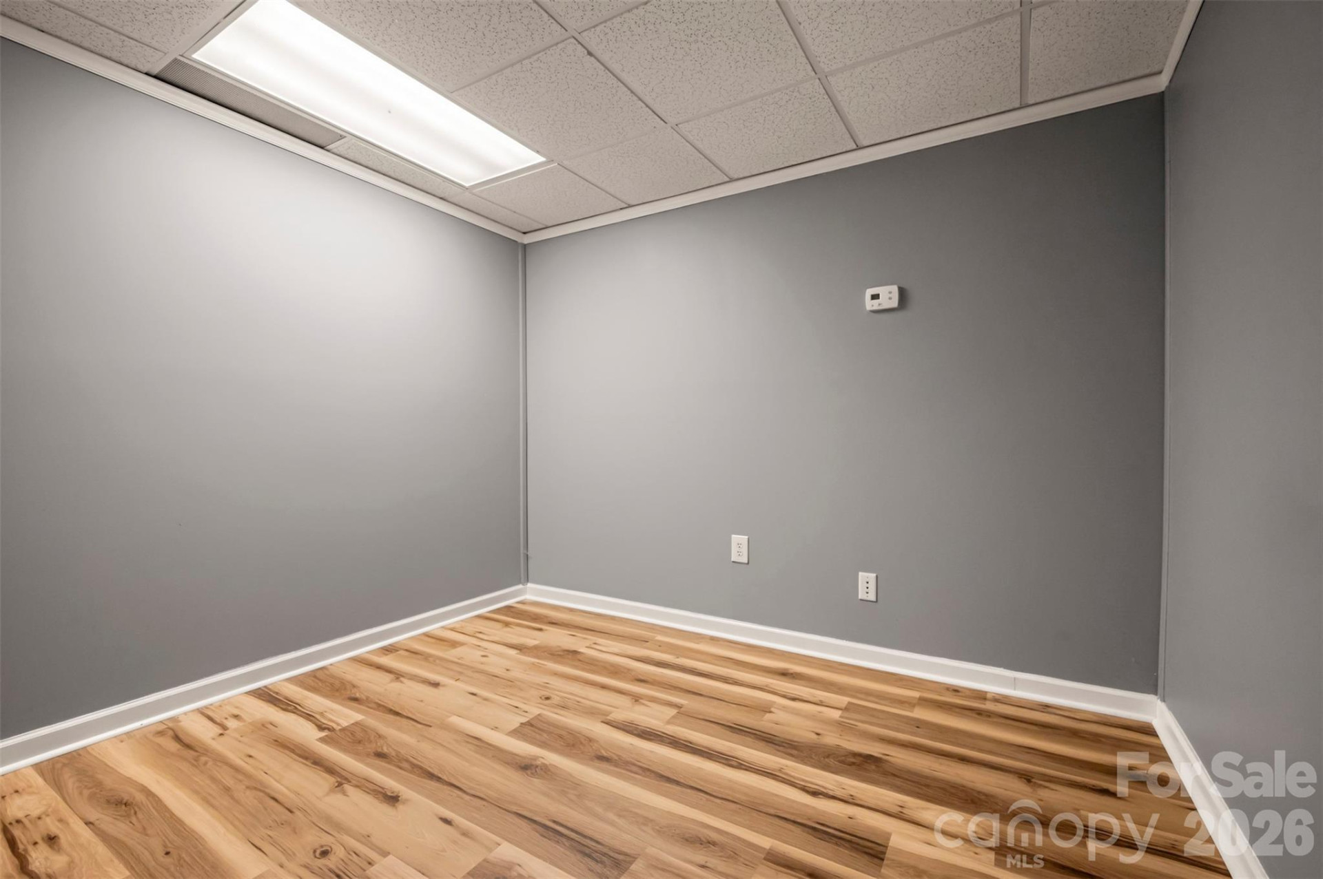 1840 Memorial Highway - Photo 35