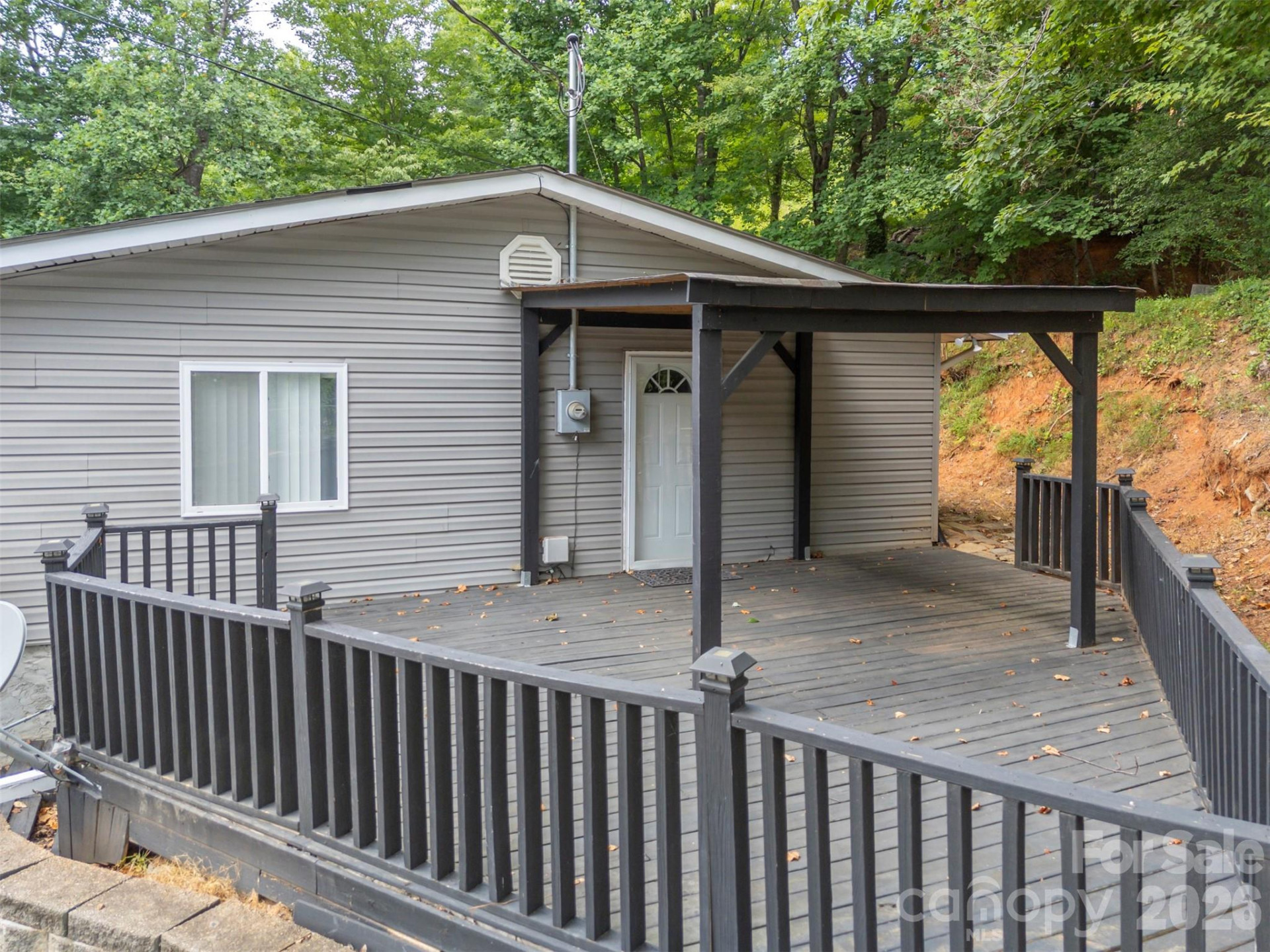 1840 Memorial Highway - Photo 9