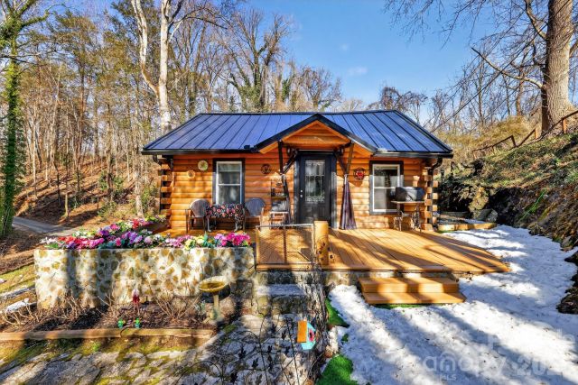 110 Pine Street, Tryon, NC, 28782