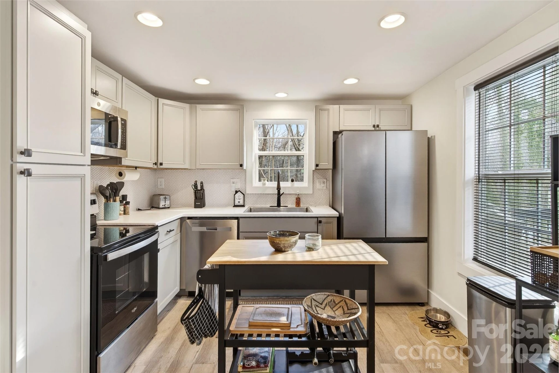 250 Seagle Street - Photo 18