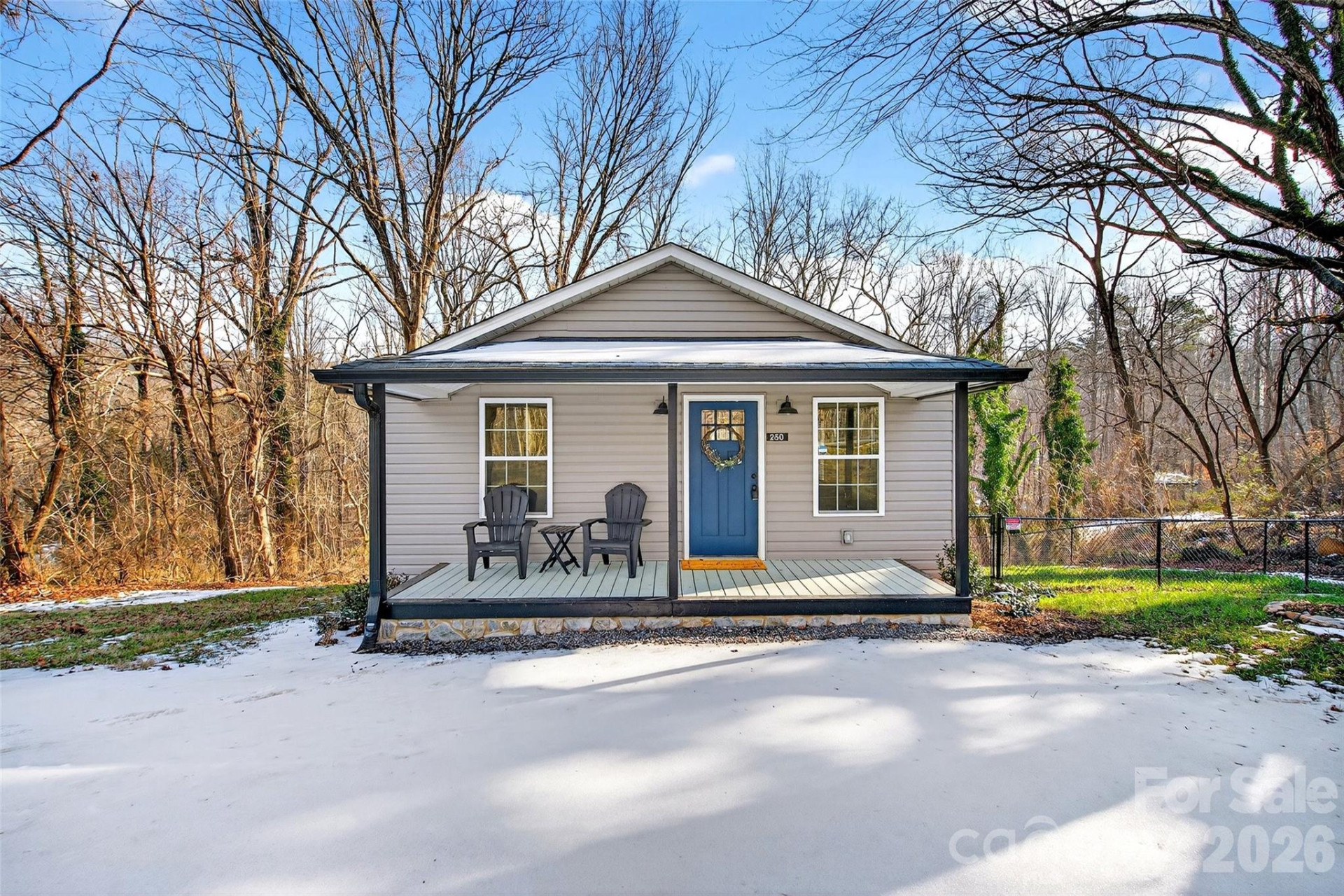 250 Seagle Street - Photo 3