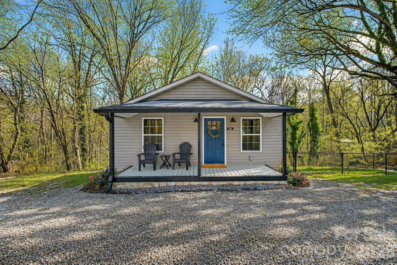 250 Seagle Street - Photo 5