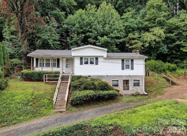 9 Alzena Road, Sylva, NC, 28779