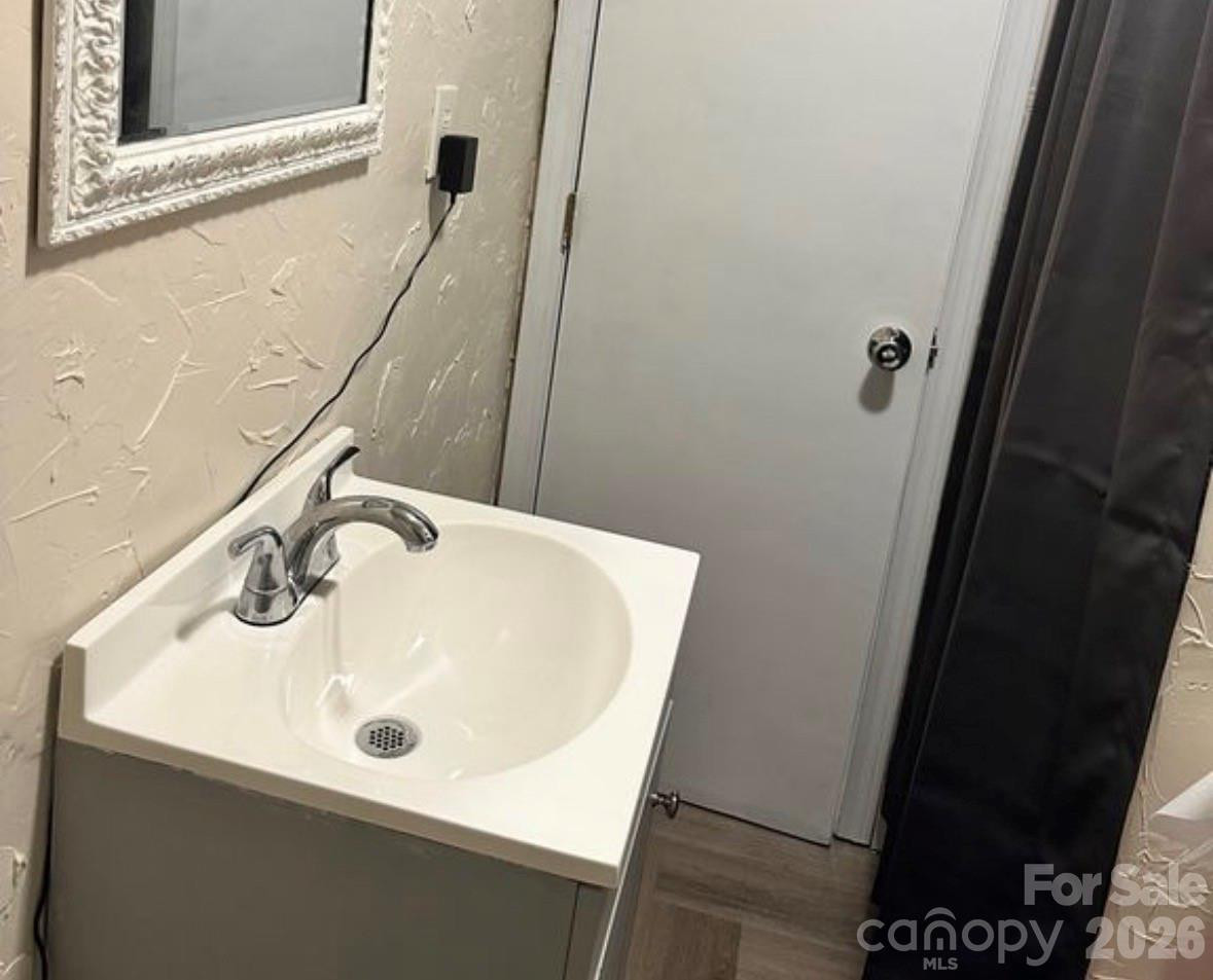 9 Alzena Road - Photo 33