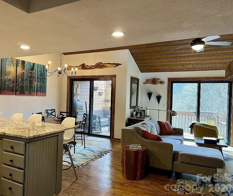 109 Emerald Ridge Road - Photo 4