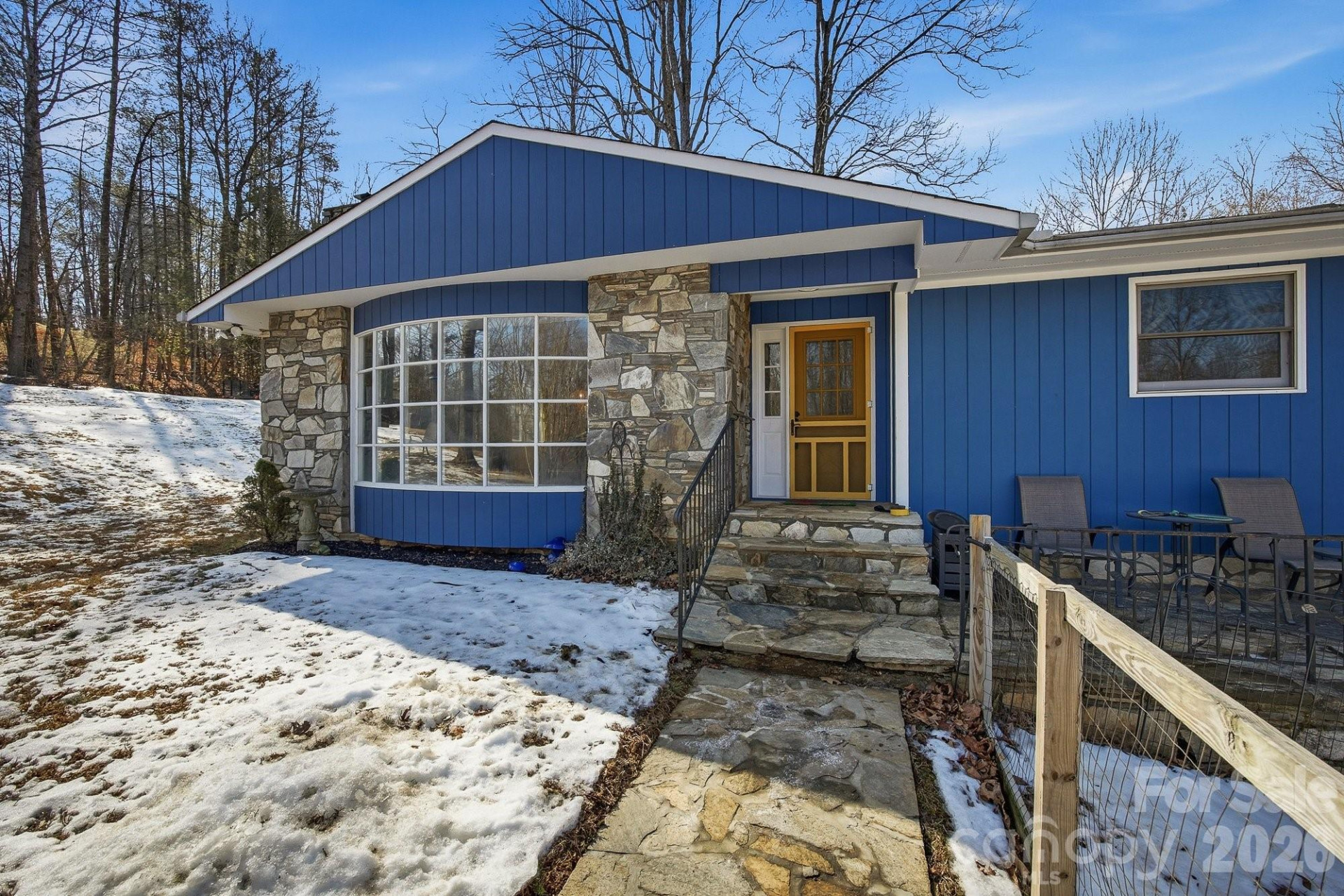 101 Honeysuckle Lane - Photo 2