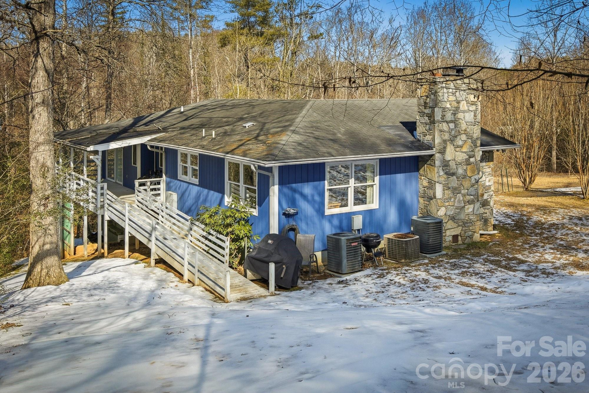 101 Honeysuckle Lane - Photo 35