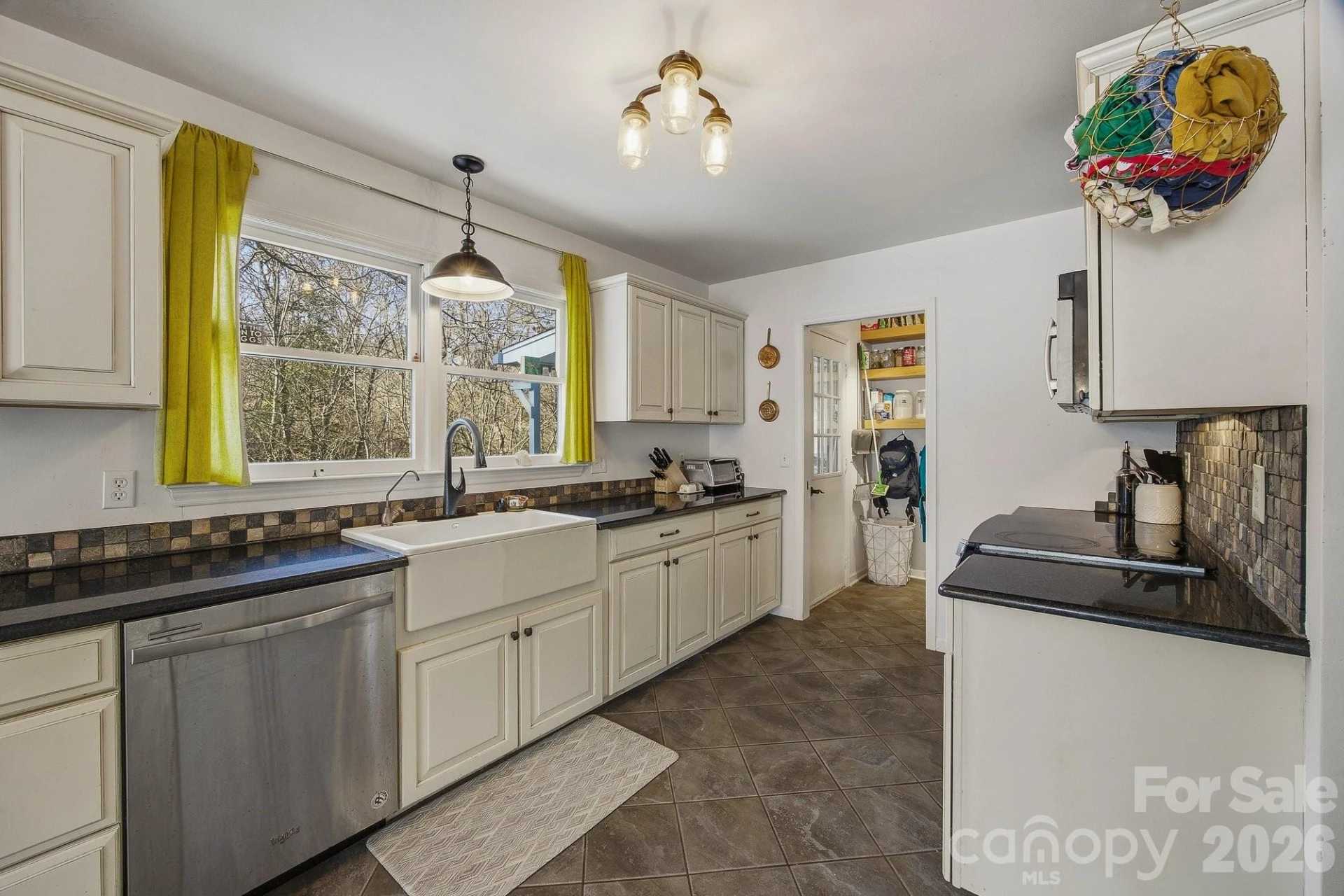 101 Honeysuckle Lane - Photo 7