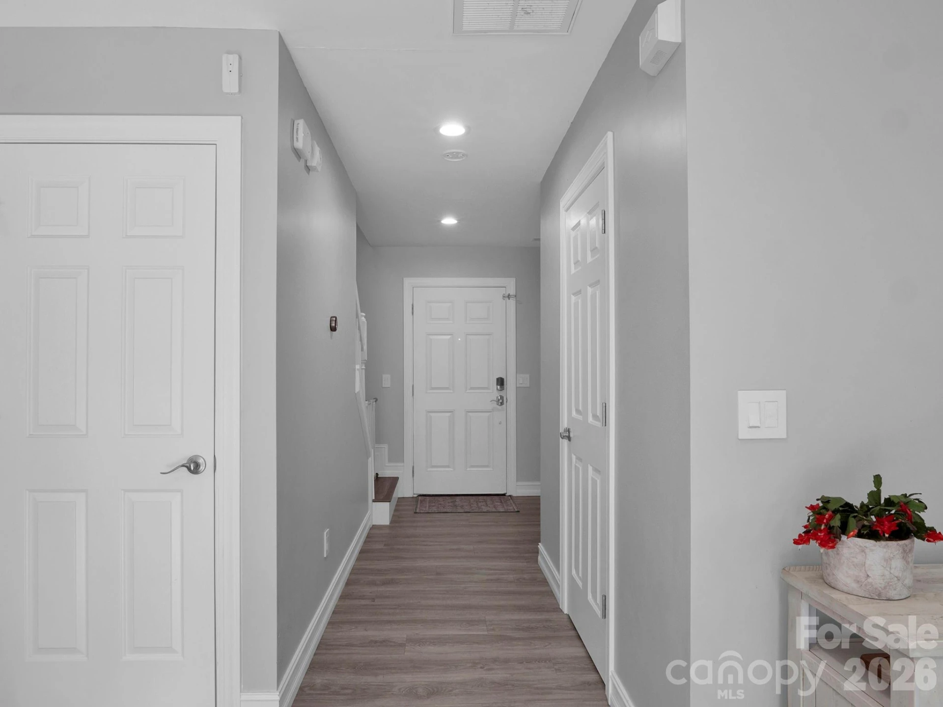 3807 Edgeview Drive - Photo 2