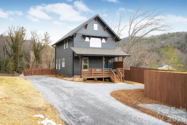 207 Ferrell Lane