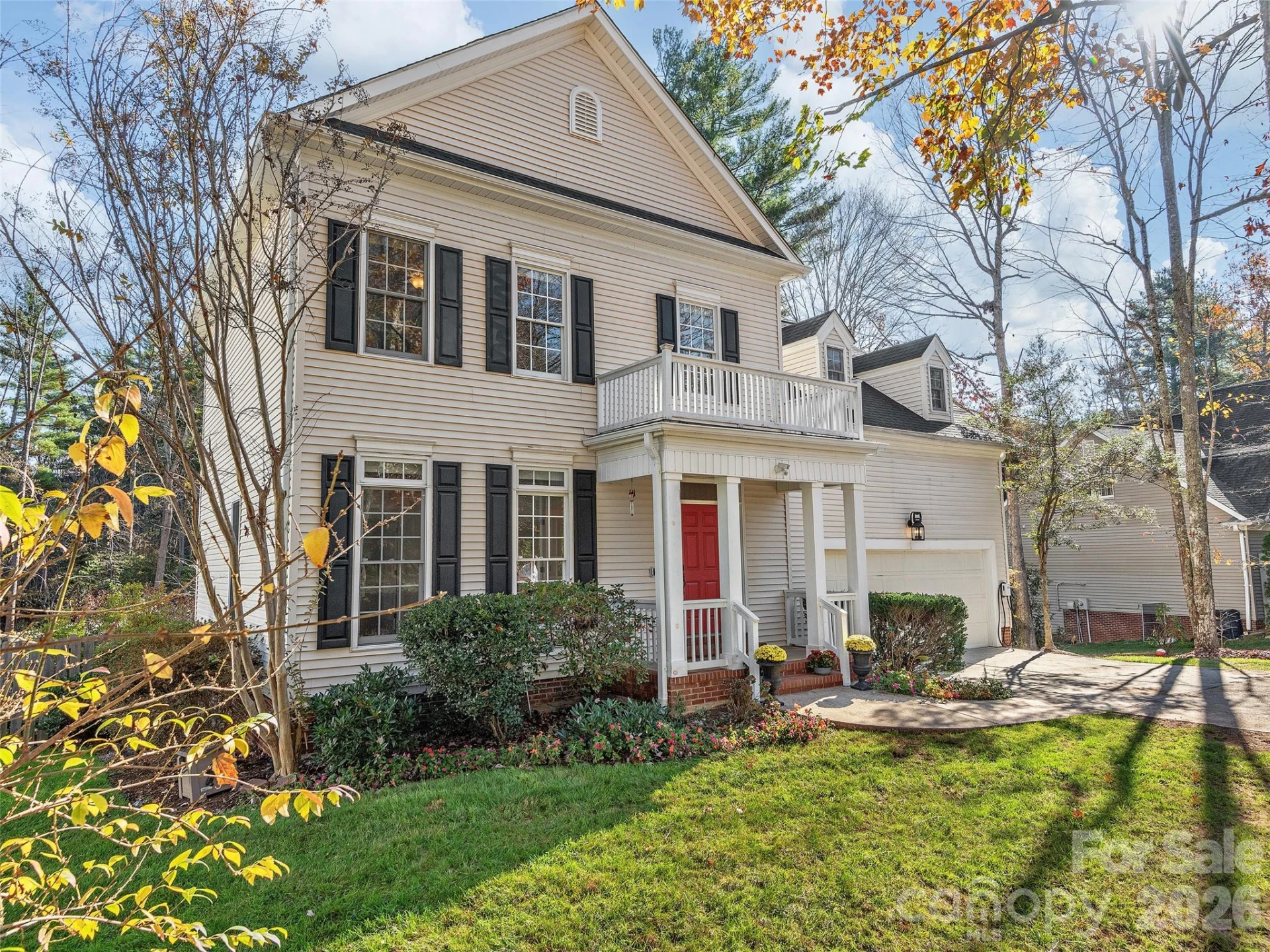 906 Woodvine Road - Photo 2