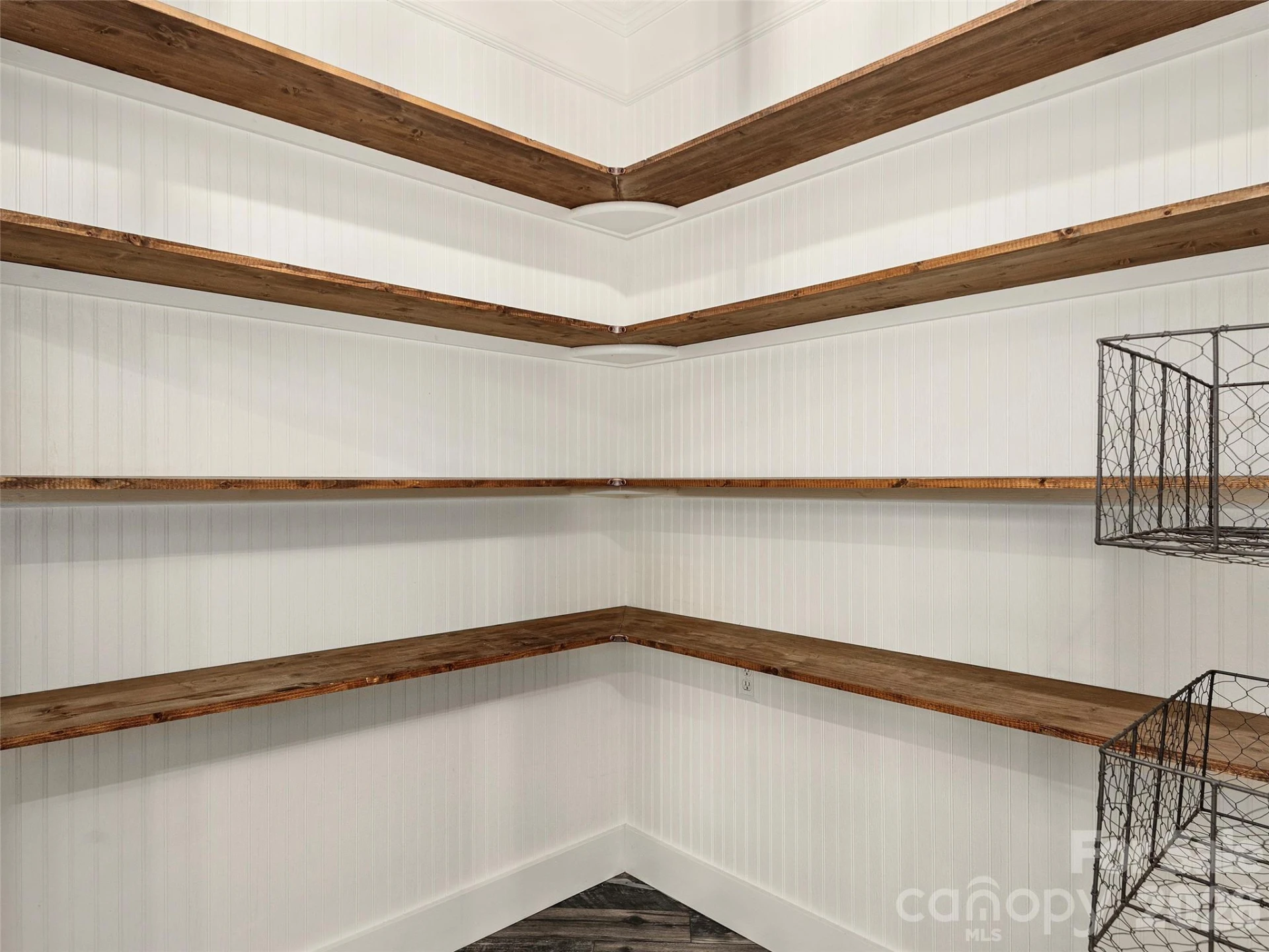 906 Woodvine Road - Photo 14