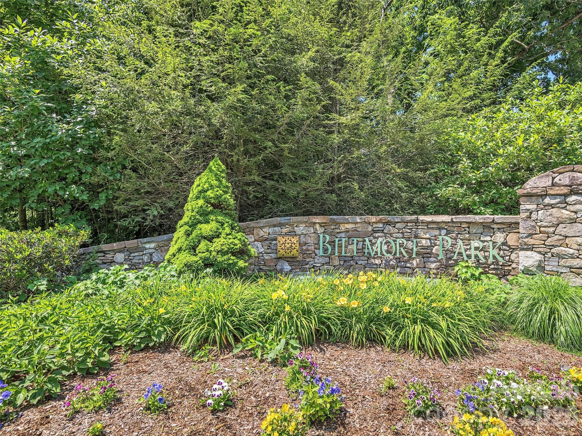906 Woodvine Road - Photo 48
