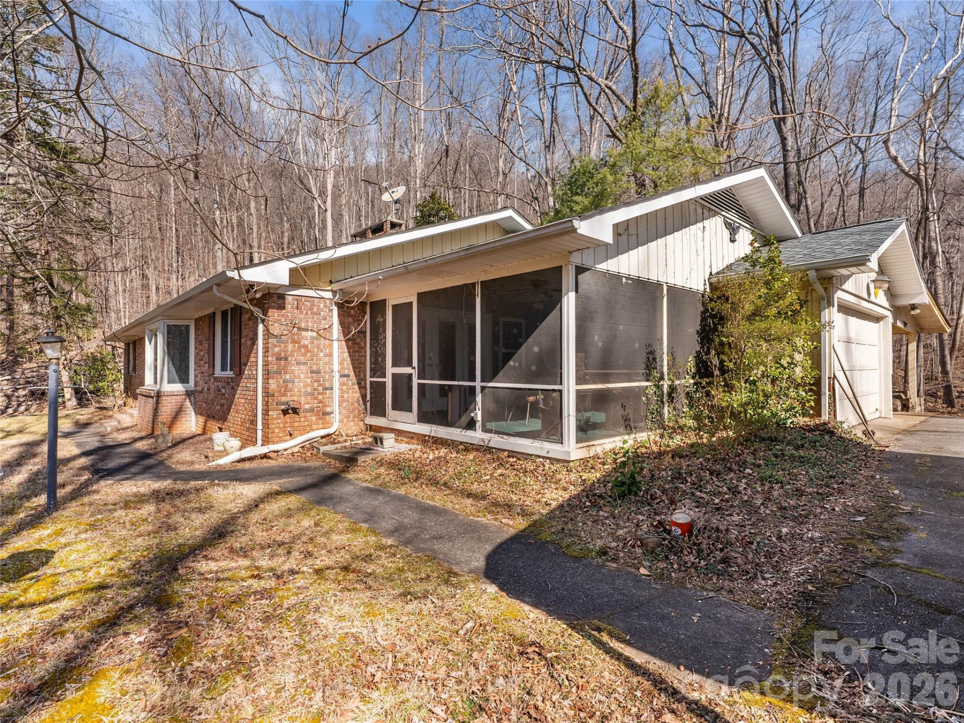121 Hummingbird Lane - Photo 2