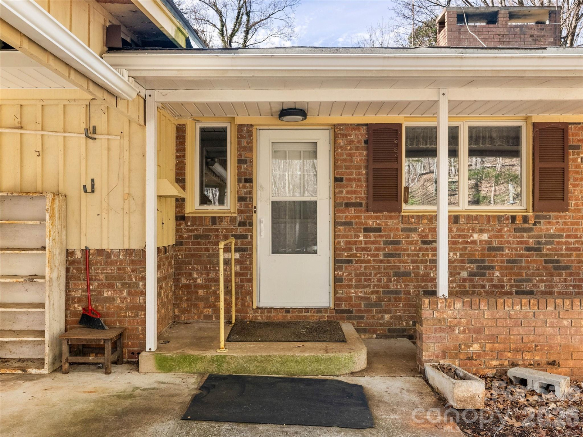 121 Hummingbird Lane - Photo 16
