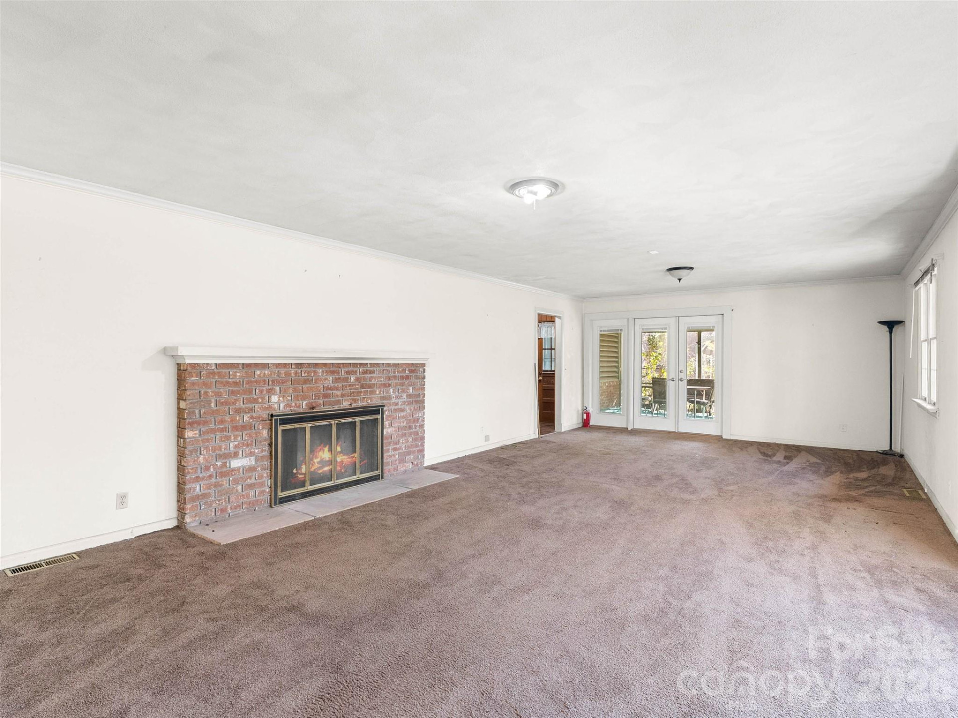 121 Hummingbird Lane - Photo 6