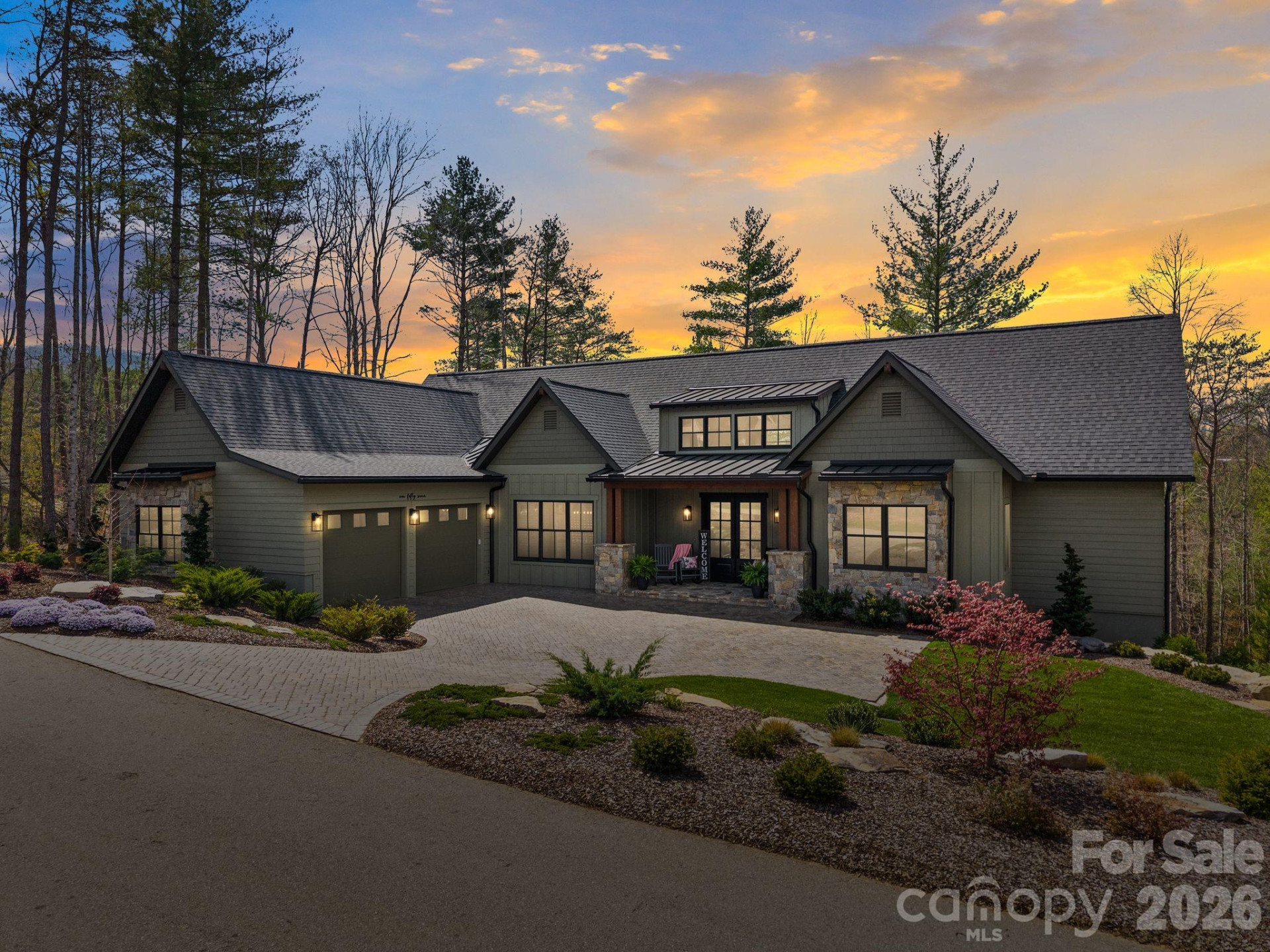 157 Riverbend Forest Drive - Photo 2