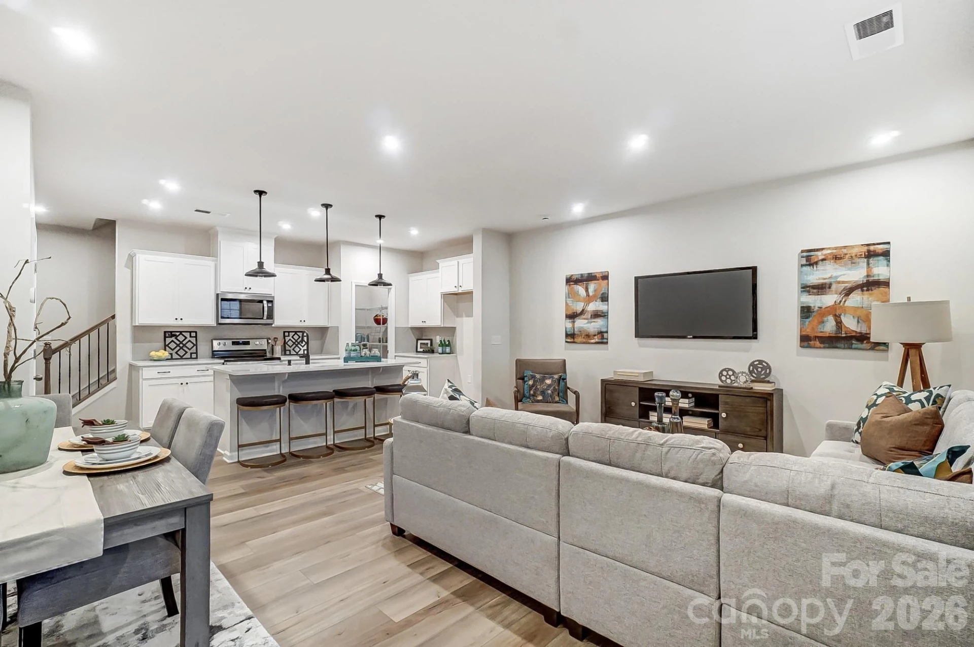 3839 Cheyney Park Drive - Photo 4