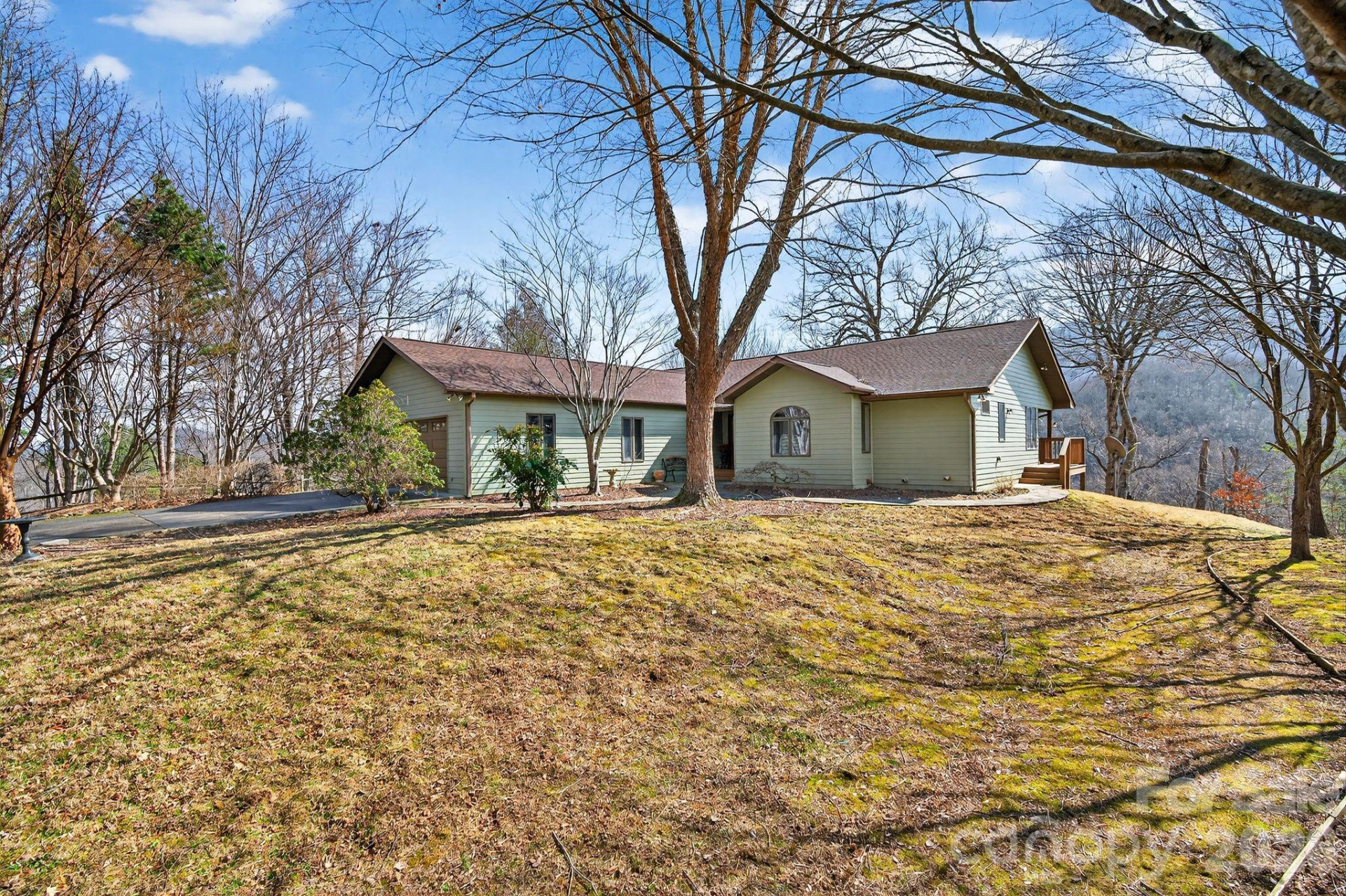 99 Margaret Drive - Photo 2