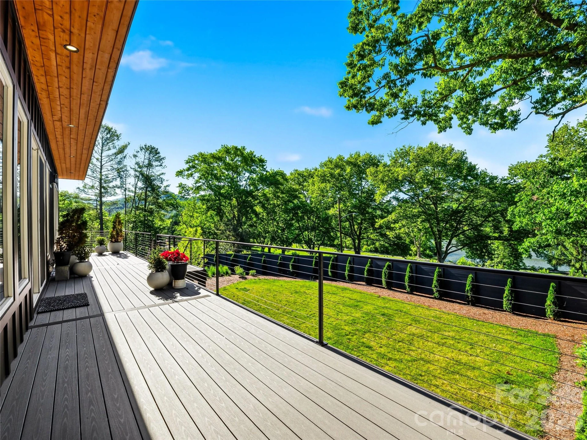 8 Midland Drive - Photo 3