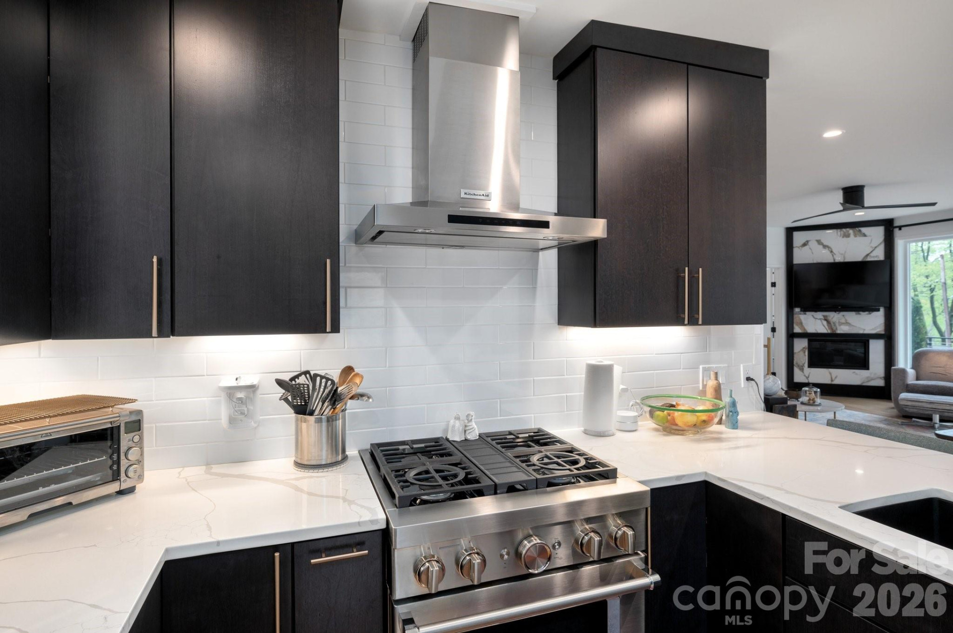 8 Midland Drive - Photo 18