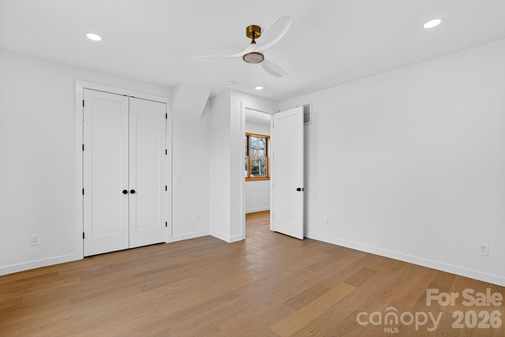 8 Houston Street - Photo 10