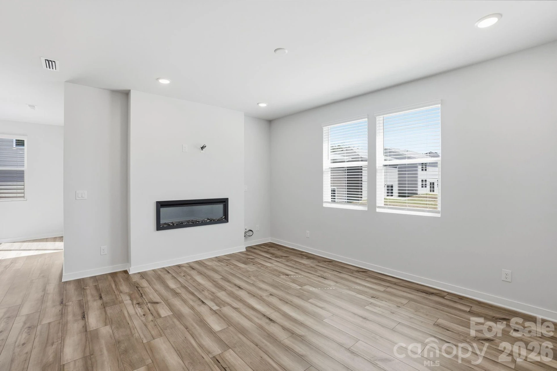 208 Bezelle Avenue - Photo 4