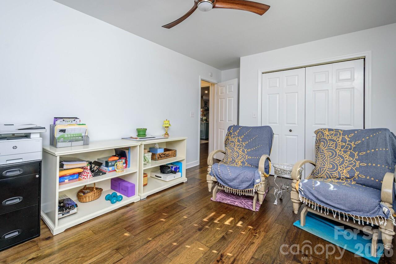 355 Mockingbird Drive - Photo 32