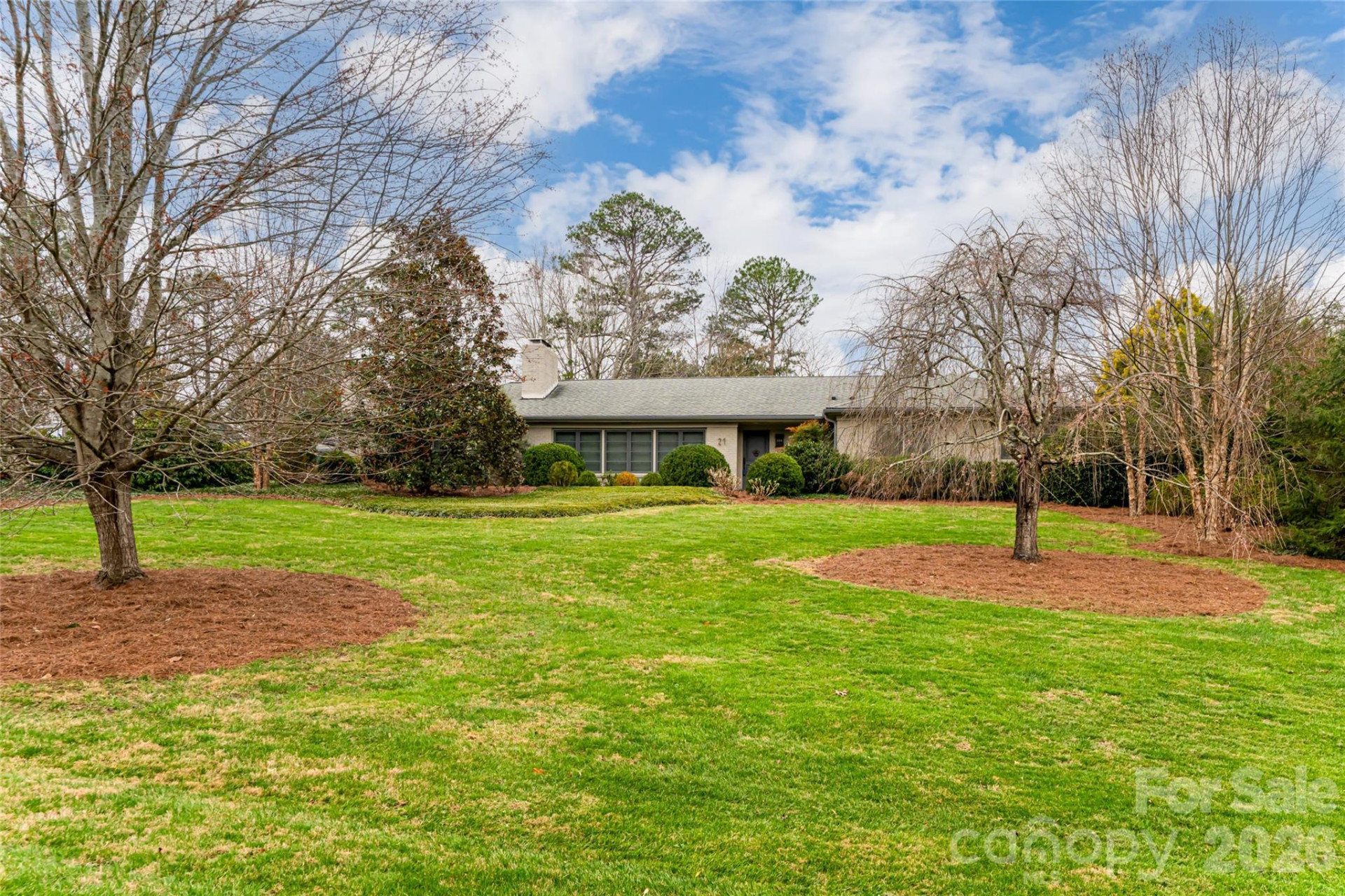 21 Pine Tree Circle - Photo 2