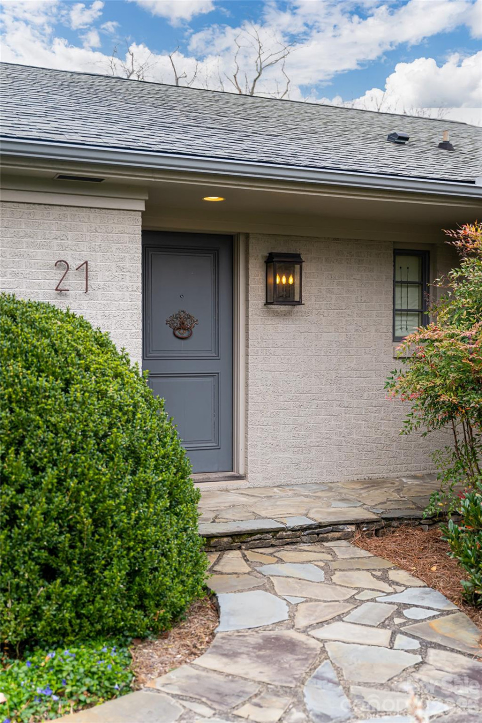 21 Pine Tree Circle - Photo 4