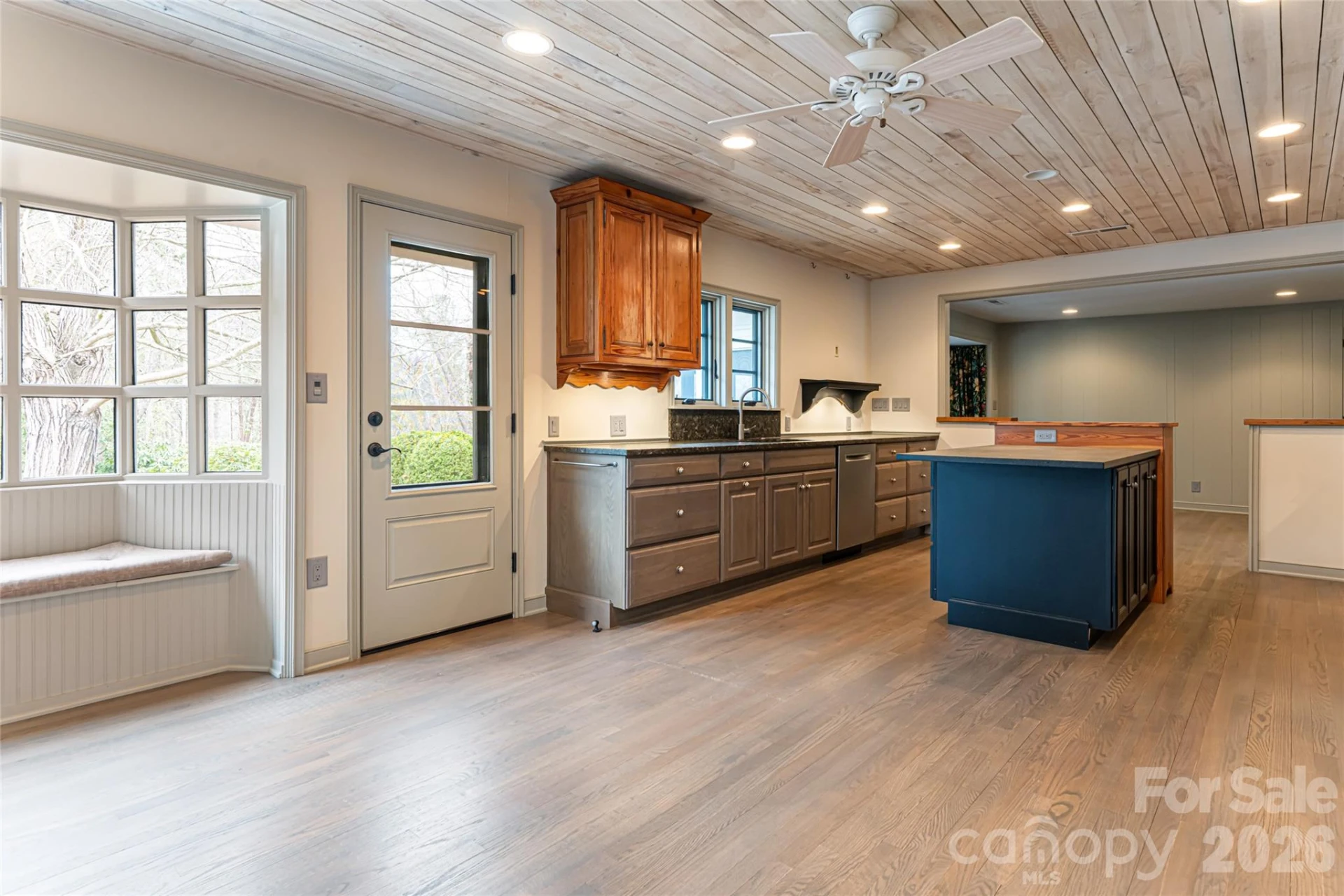 21 Pine Tree Circle - Photo 9